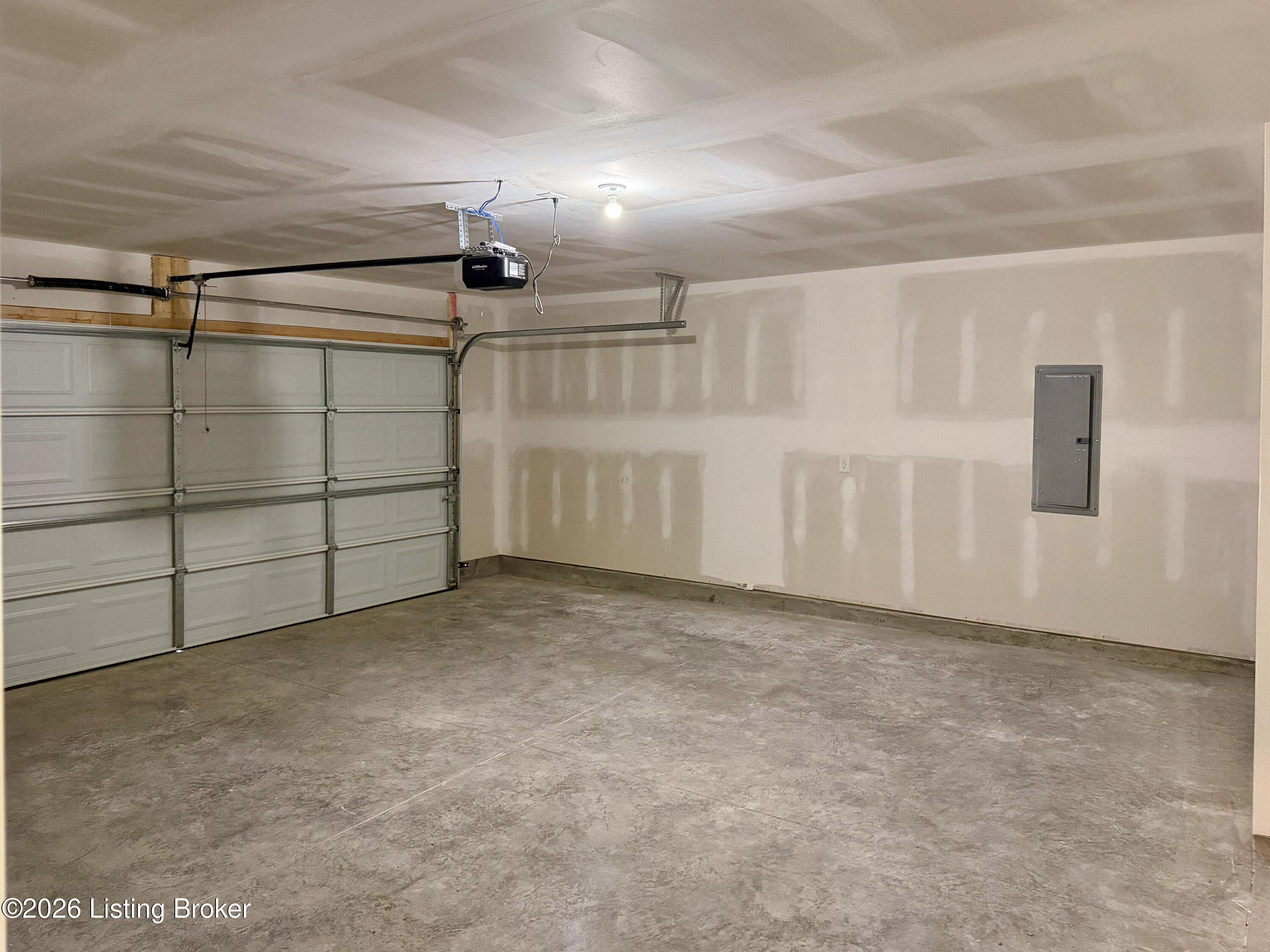 595 Zelcova Dr Property Photo 16