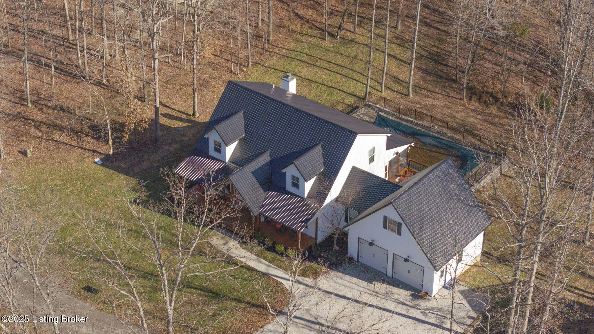 192 Cherry Ln Property Photo 6
