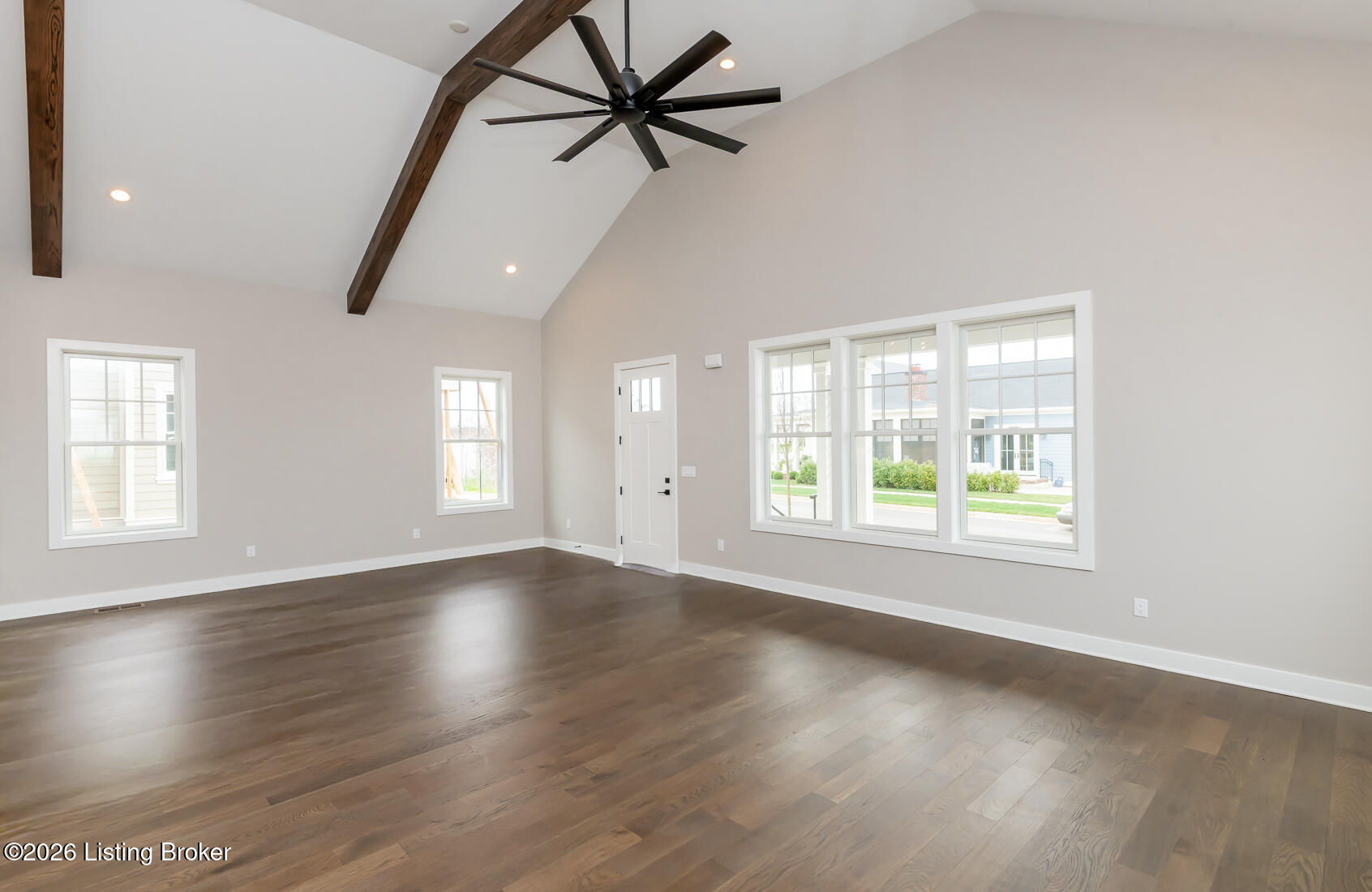 6409 Spring Beauty Ln Property Photo 5