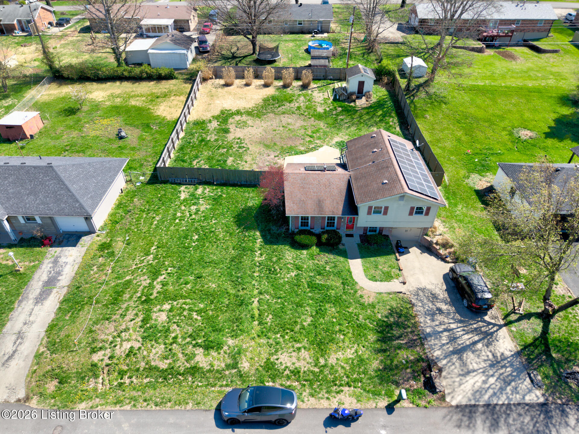 108 Gloria Dr Property Photo 37