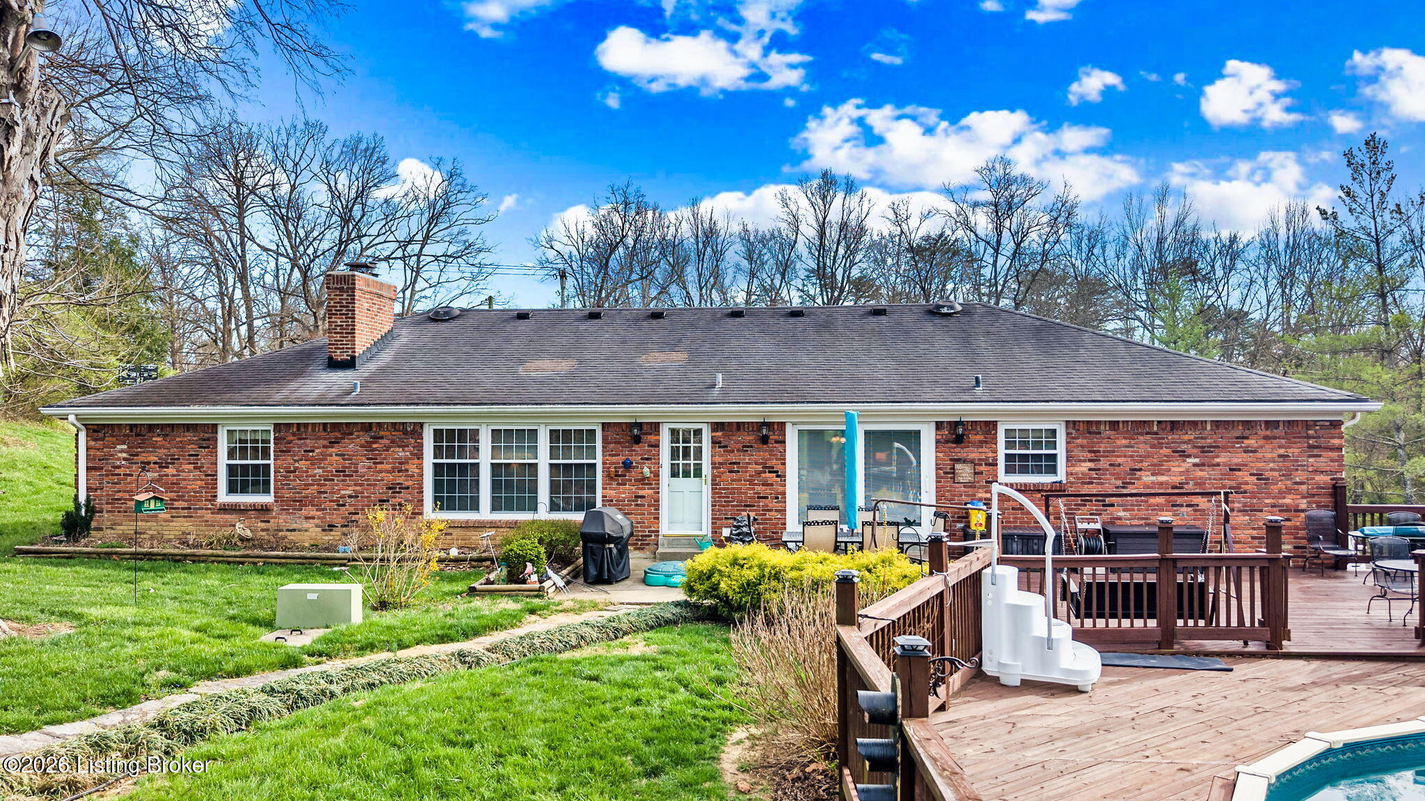 3216 Chenoweth Run Rd Property Photo 4