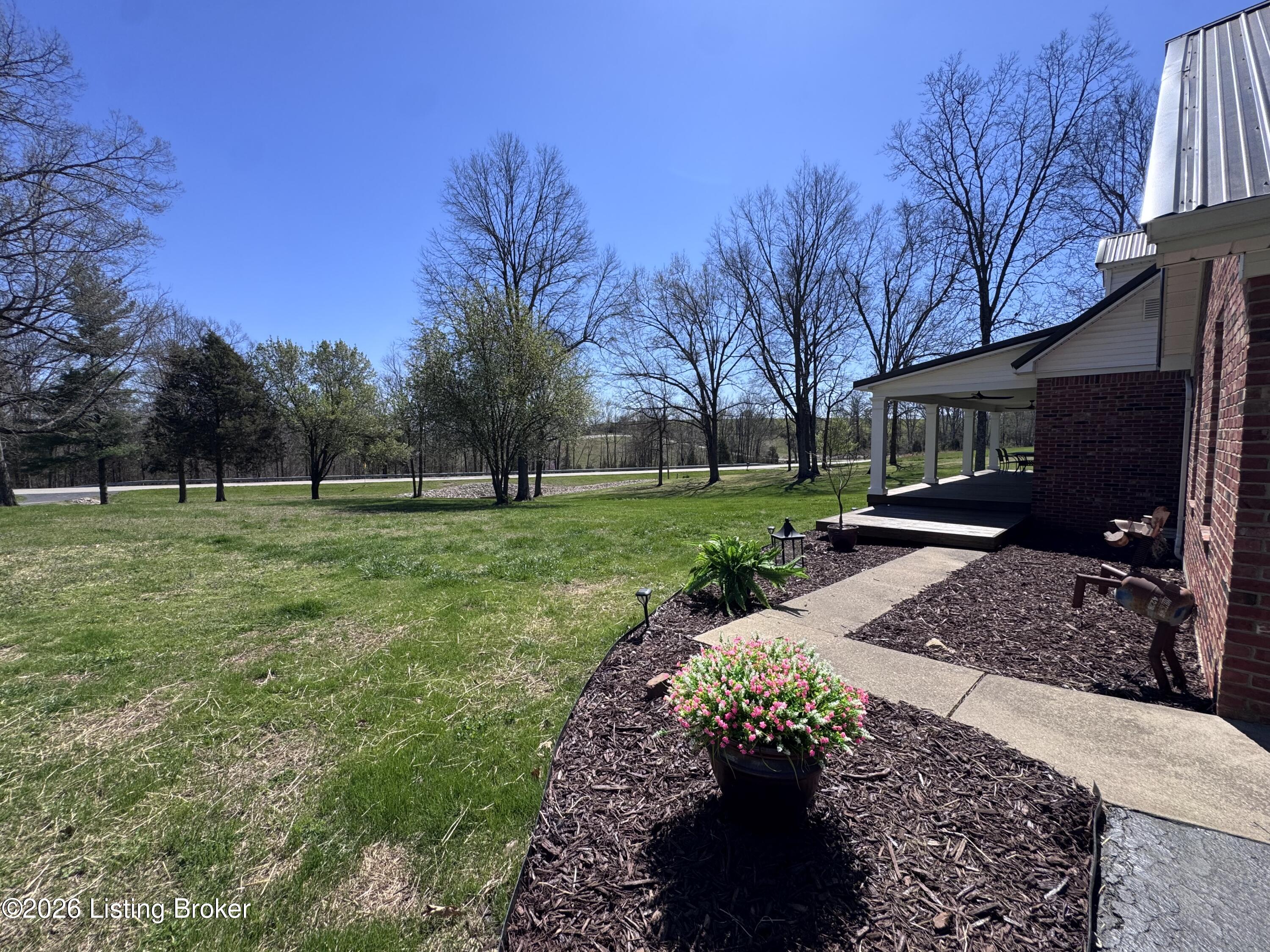 7218 S Highway 105 Property Photo 12