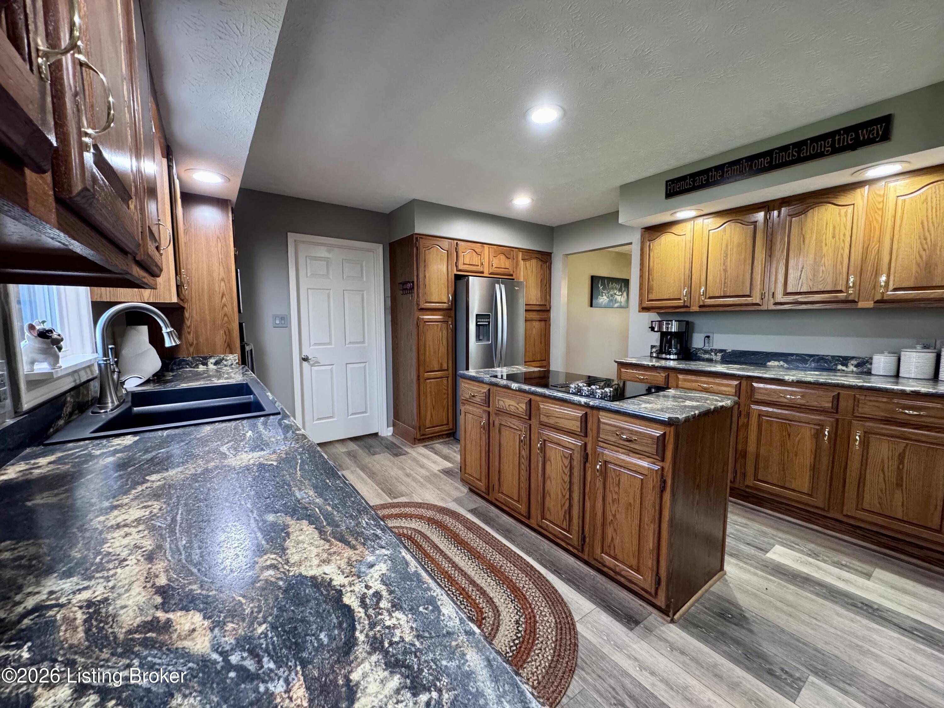 7218 S Highway 105 Property Photo 32