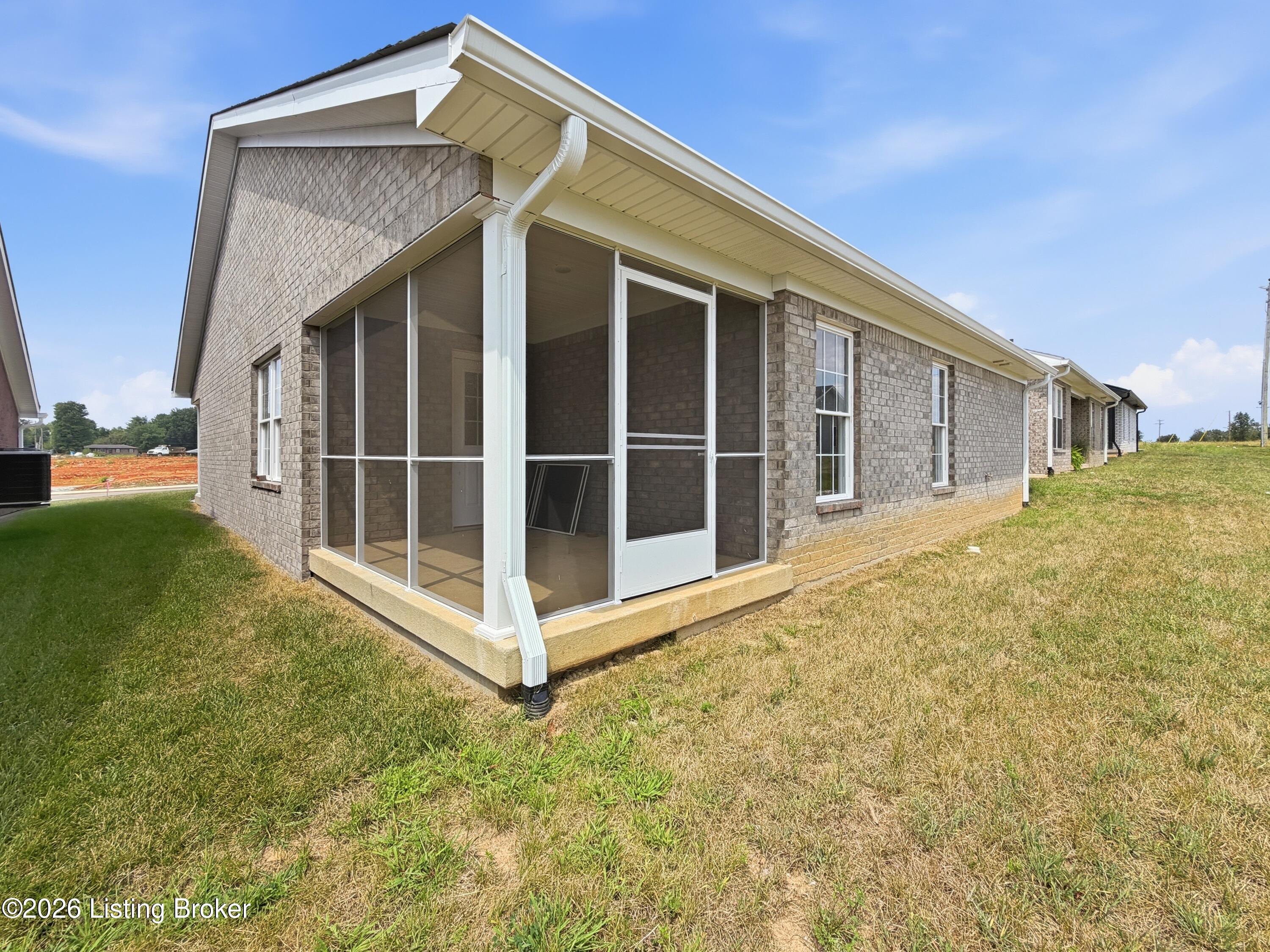 37 Paislynne Ct Property Photo 4