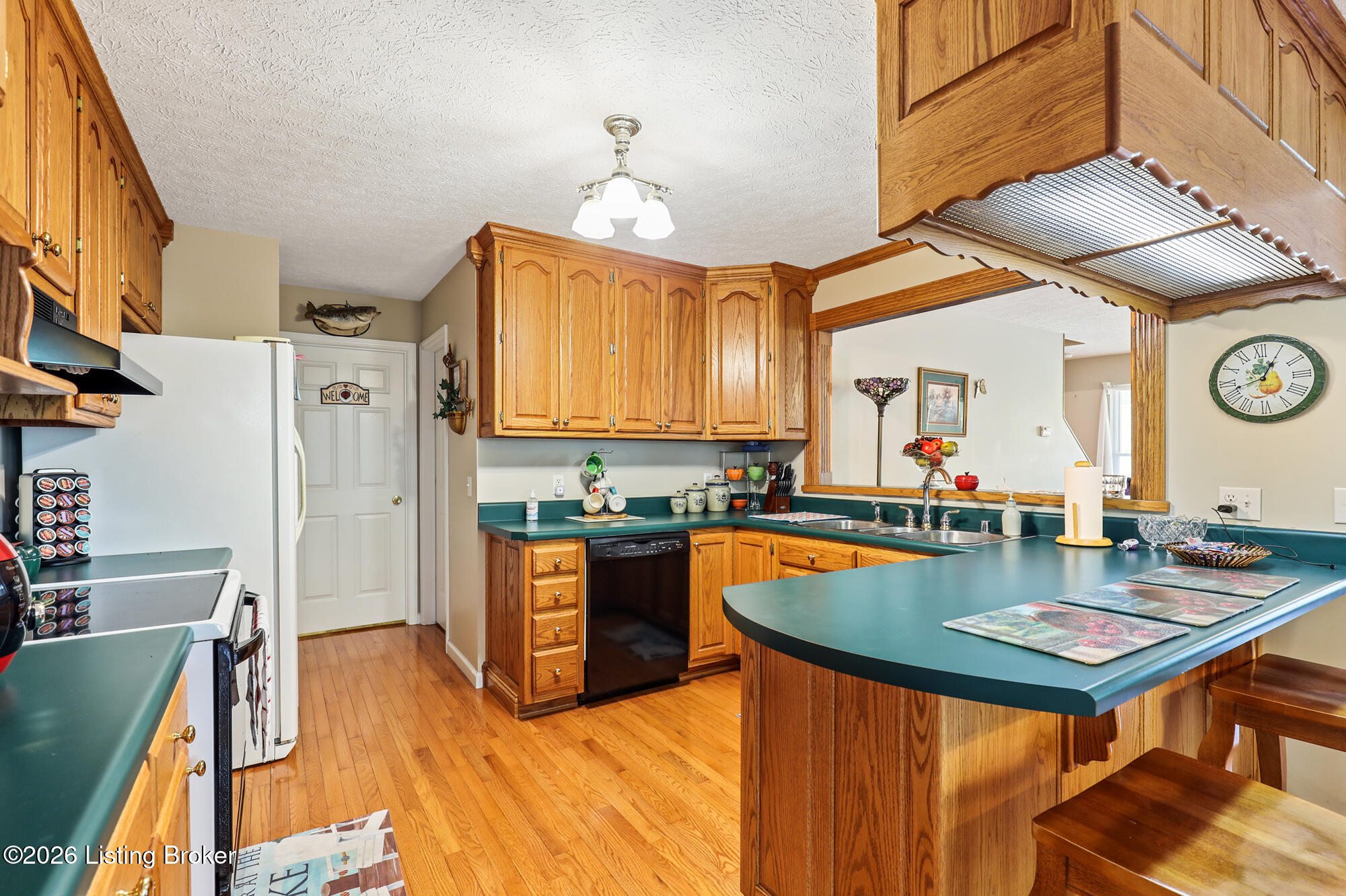 531 Lakeshore Dr Property Photo 15