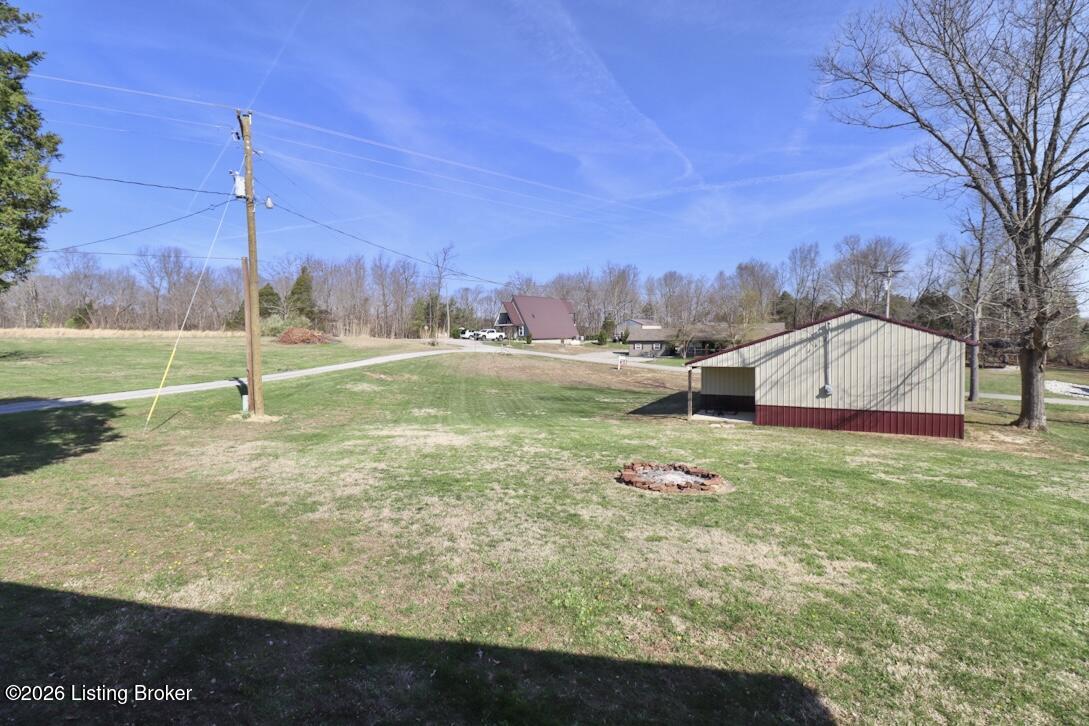 100 Spruce Dr Property Photo 24