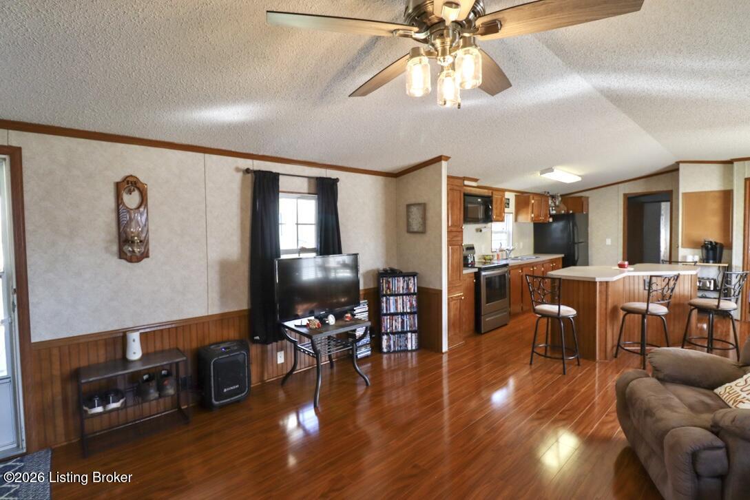 100 Spruce Dr Property Photo 32