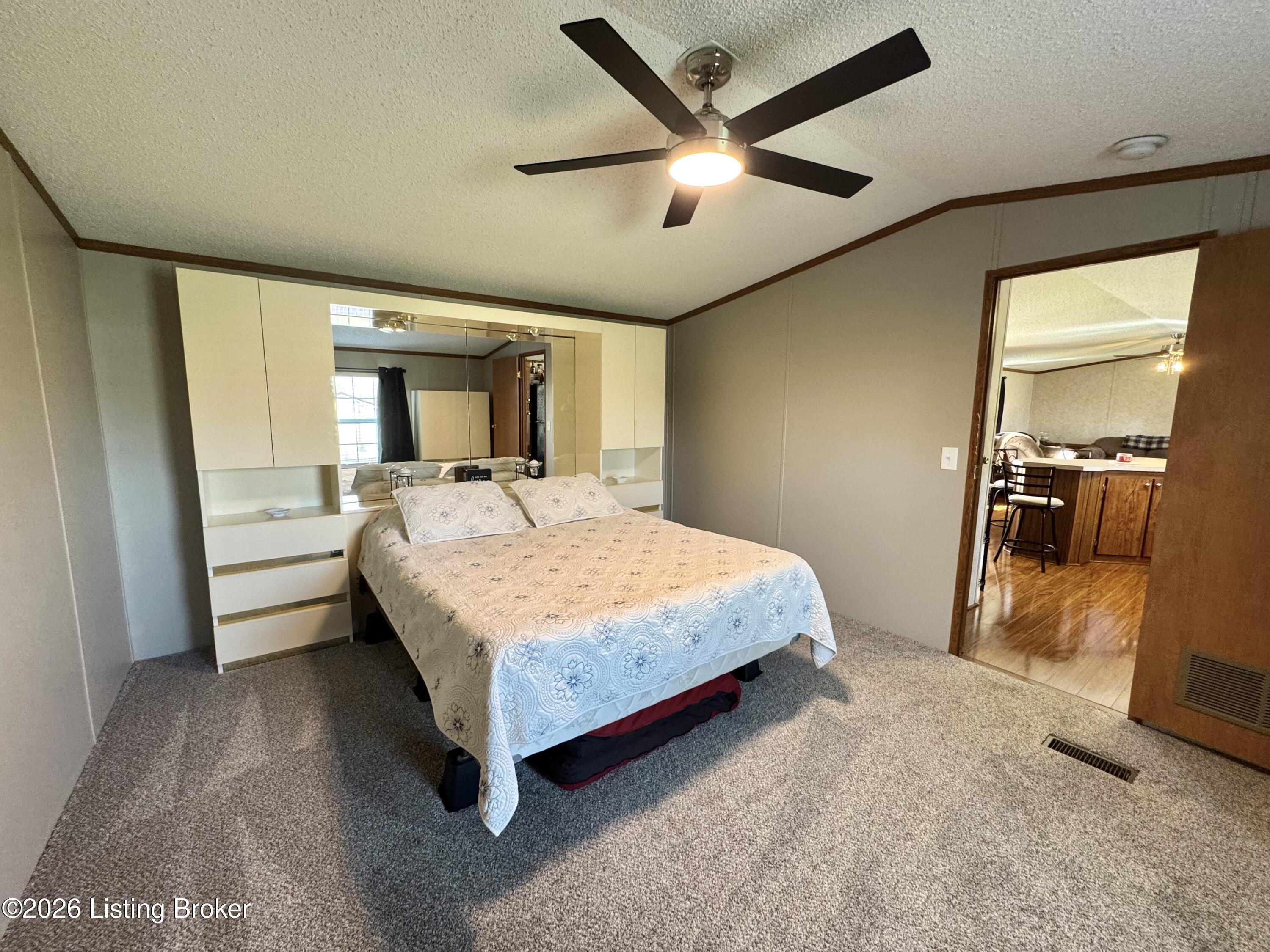 100 Spruce Dr Property Photo 39