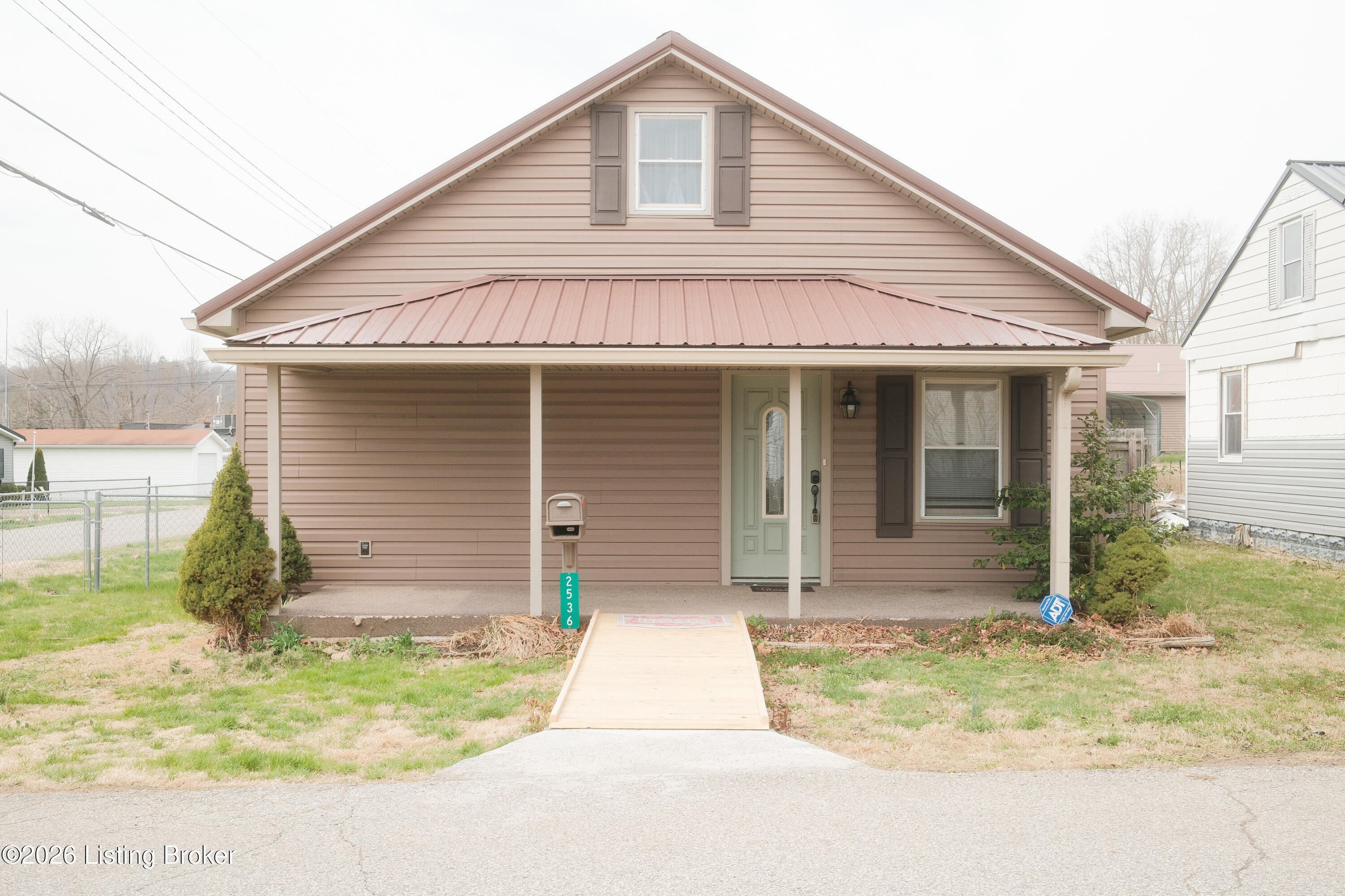 2536 Penix St Property Photo 1