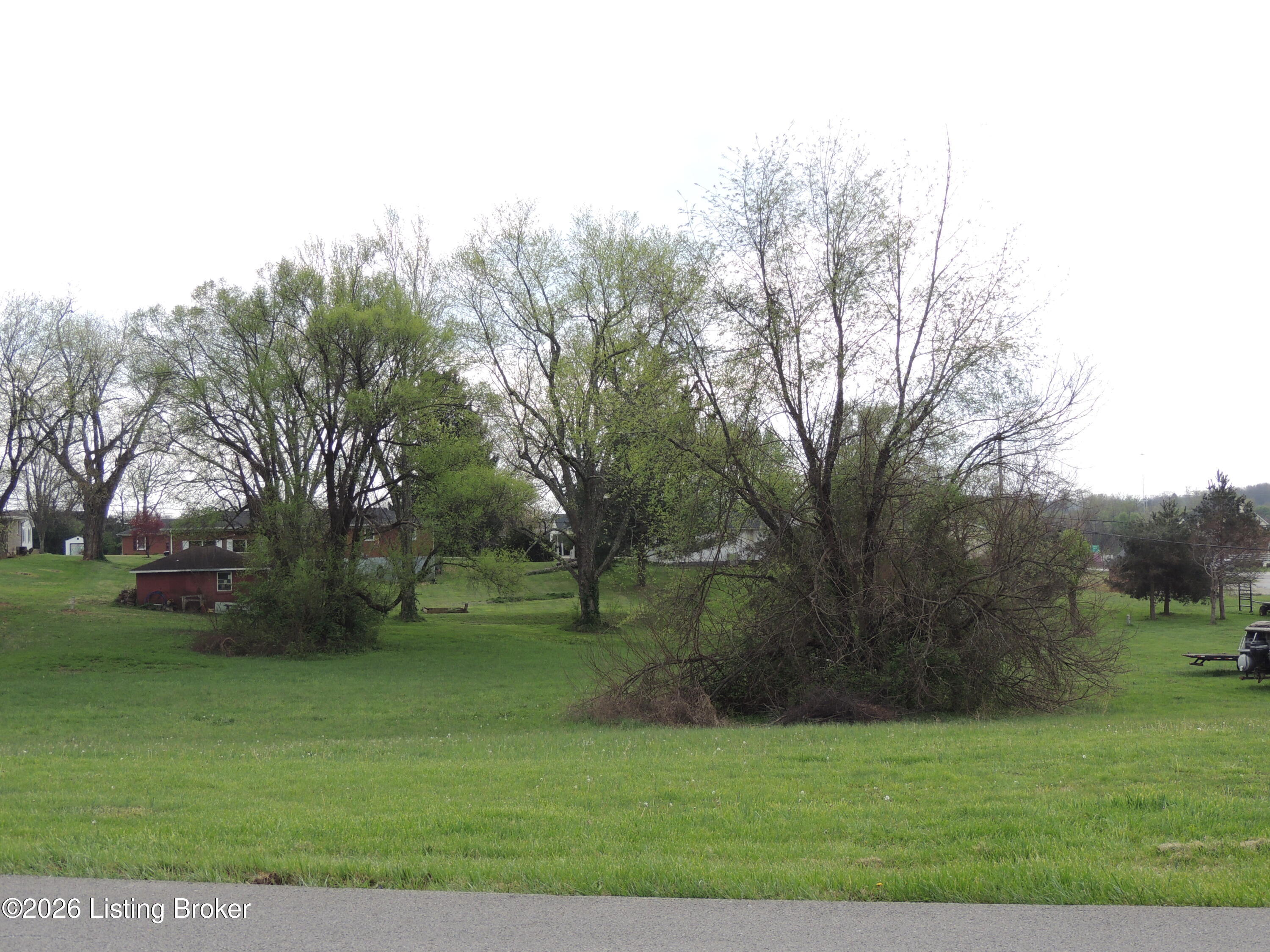 2201 Elmcrest Dr Property Photo 1