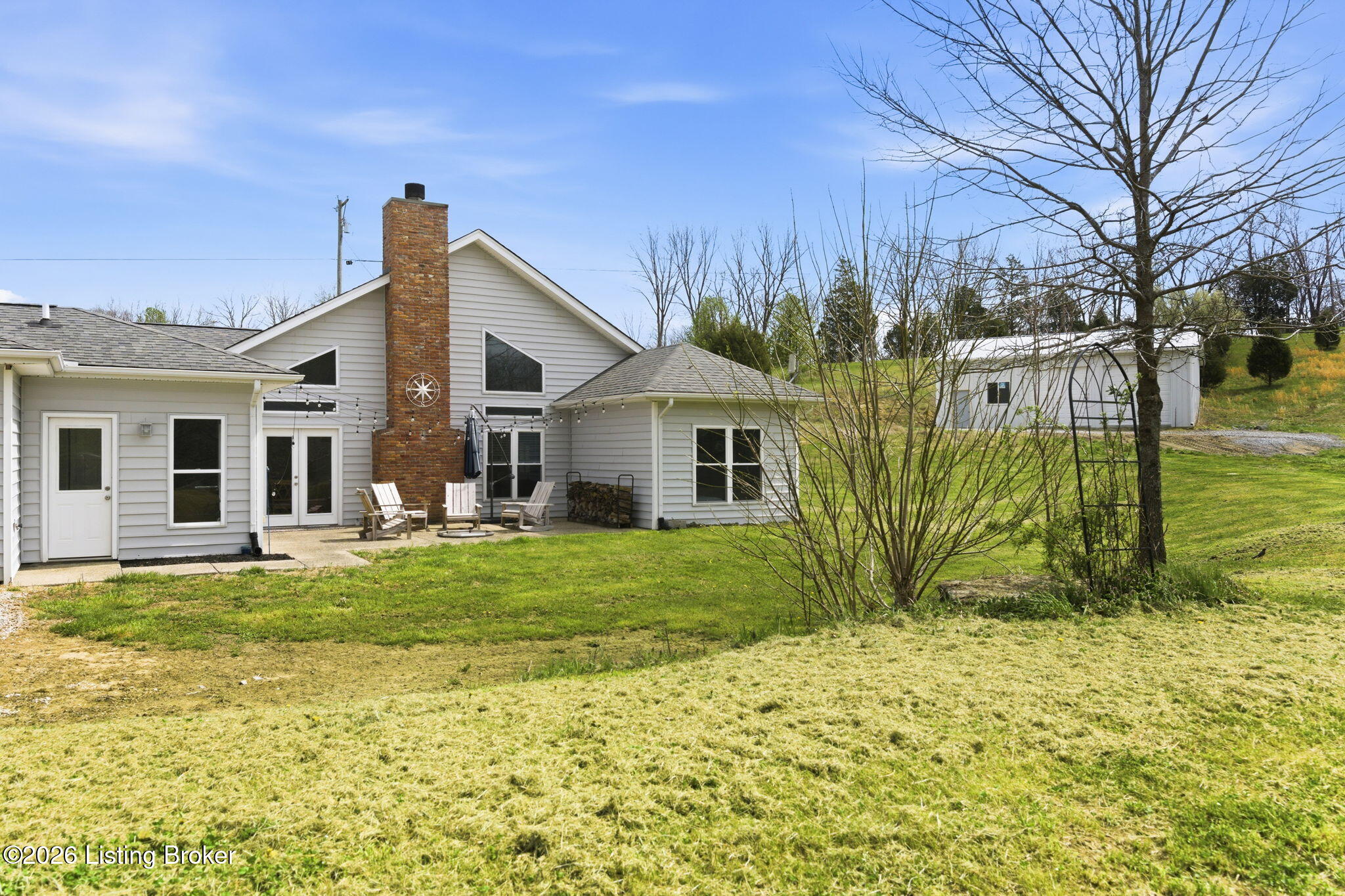 9210 Mount Eden Rd Property Photo 9