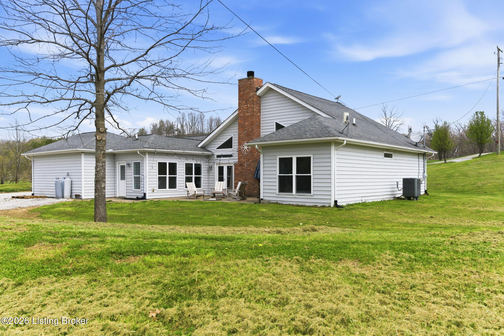 9210 Mount Eden Rd Property Photo 11