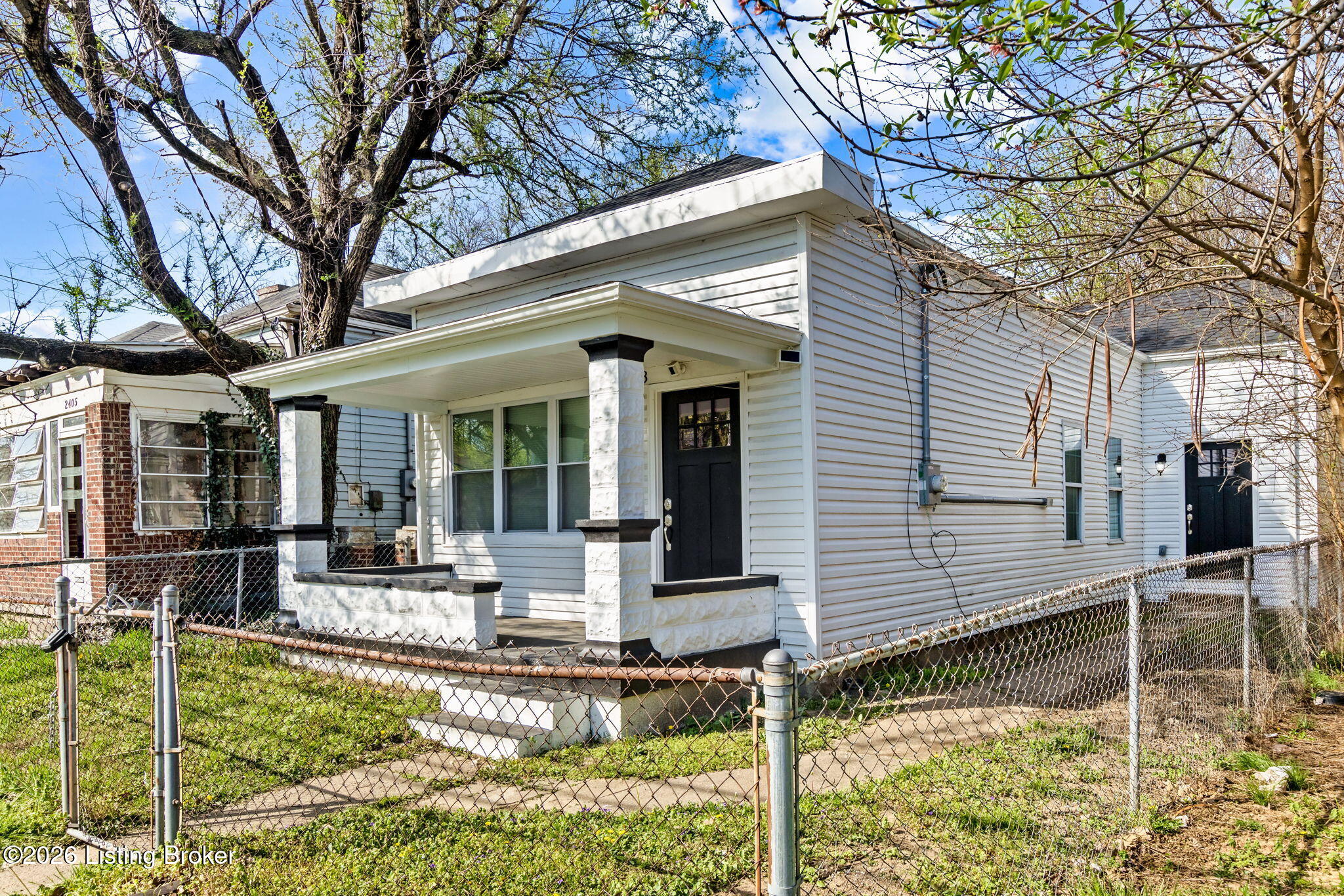 2403 Bank St Property Photo 2