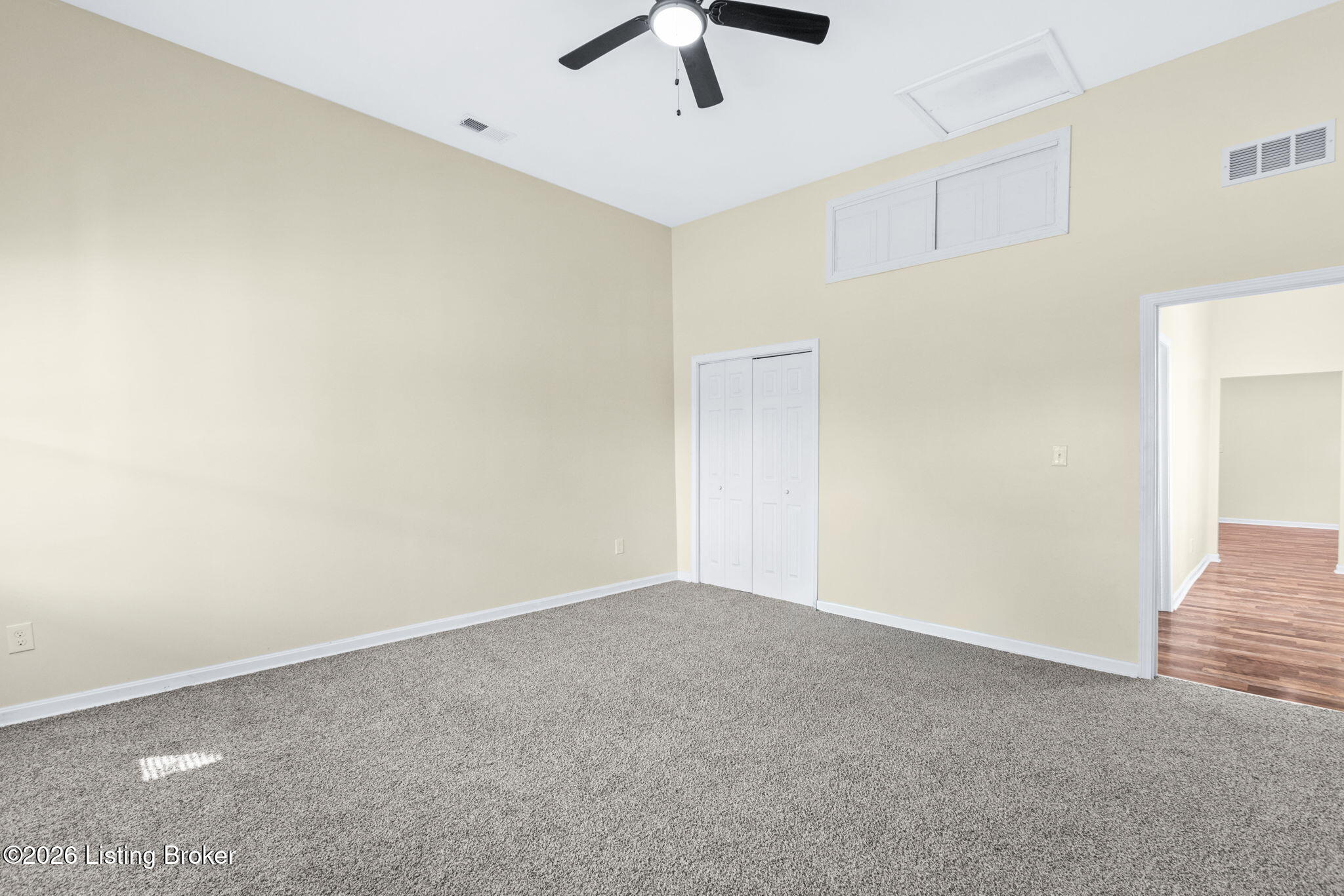 2403 Bank St Property Photo 17