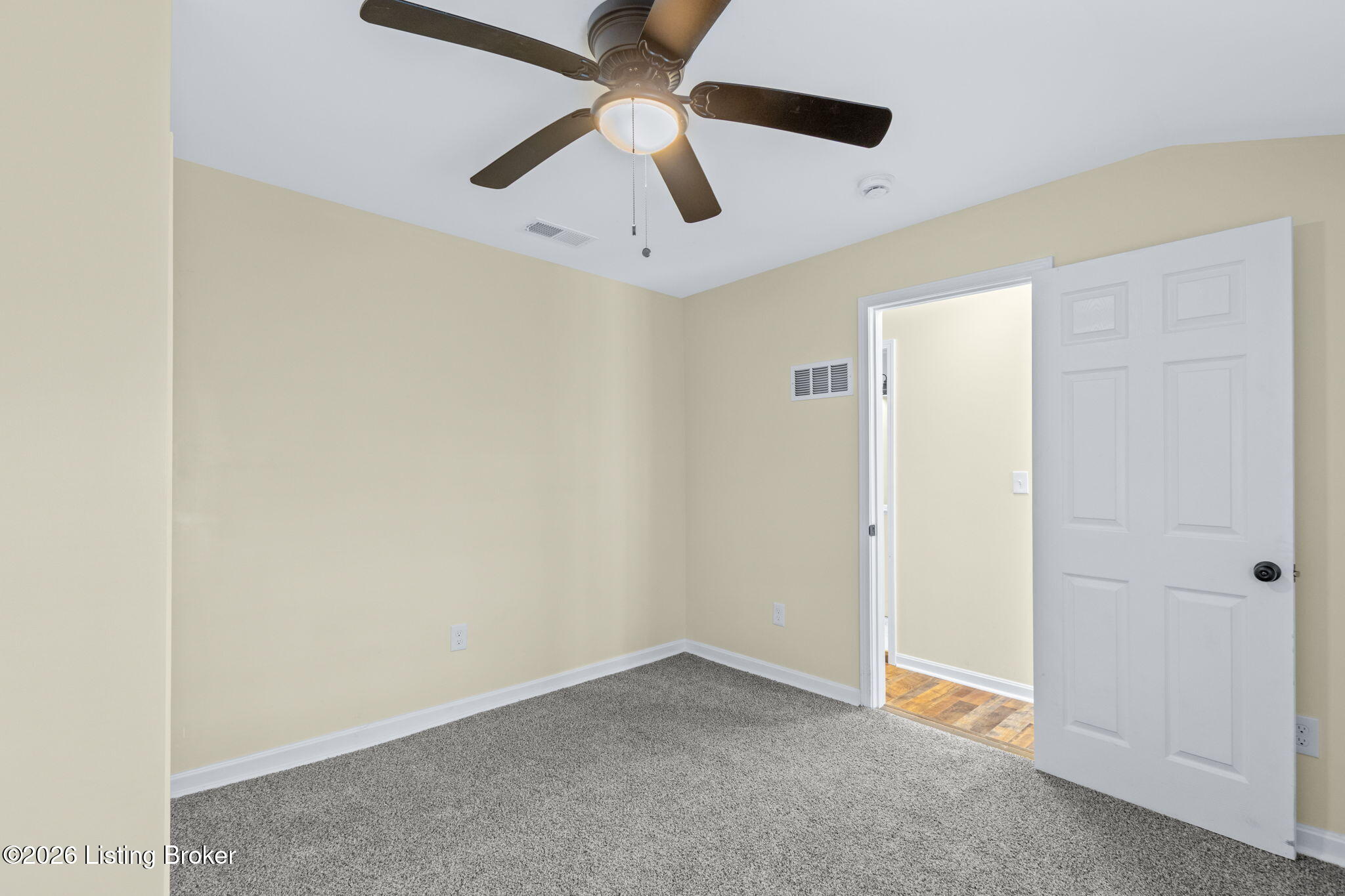 2403 Bank St Property Photo 24