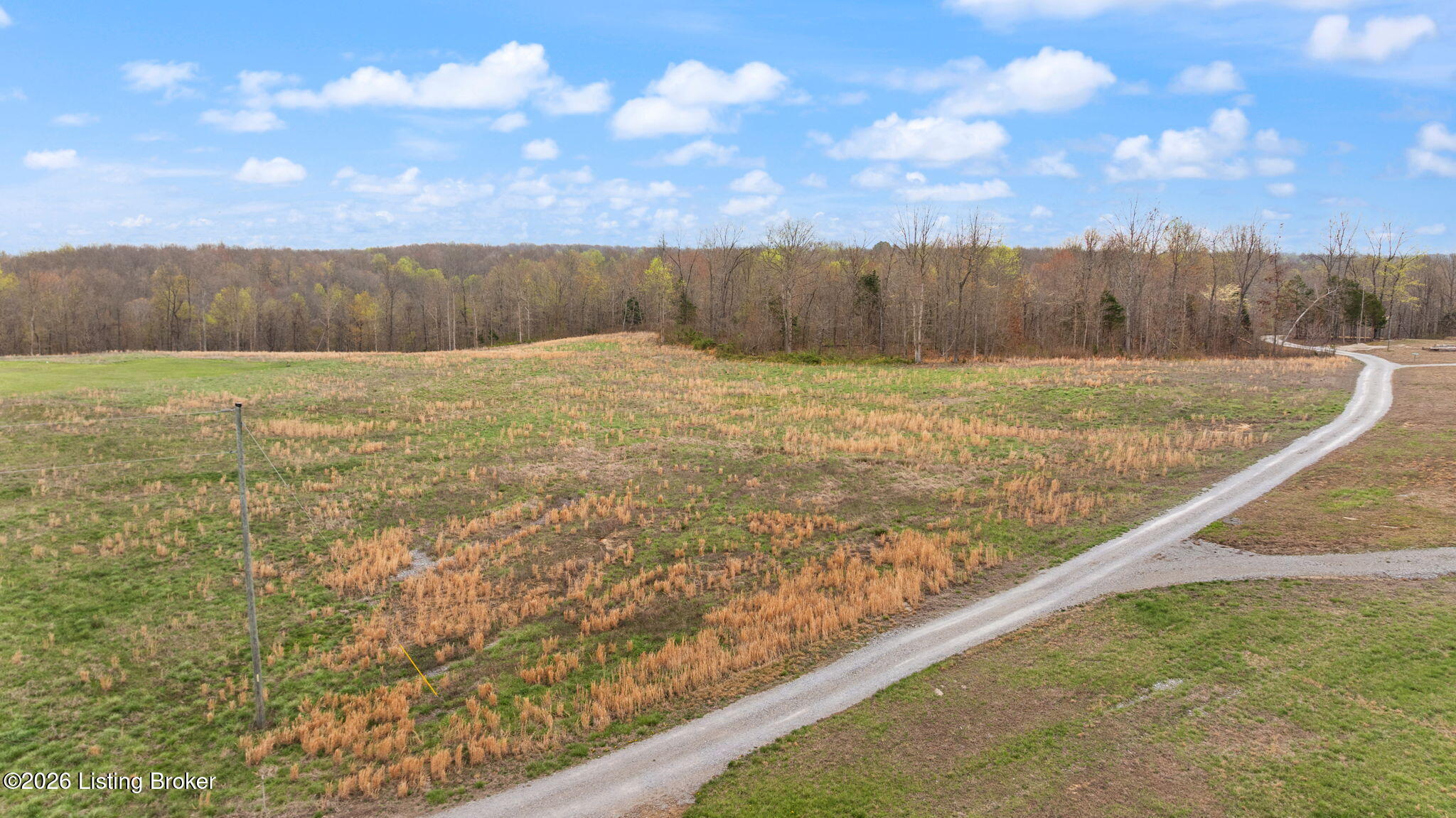 2023 Fisher Ridge Rd Property Photo 8