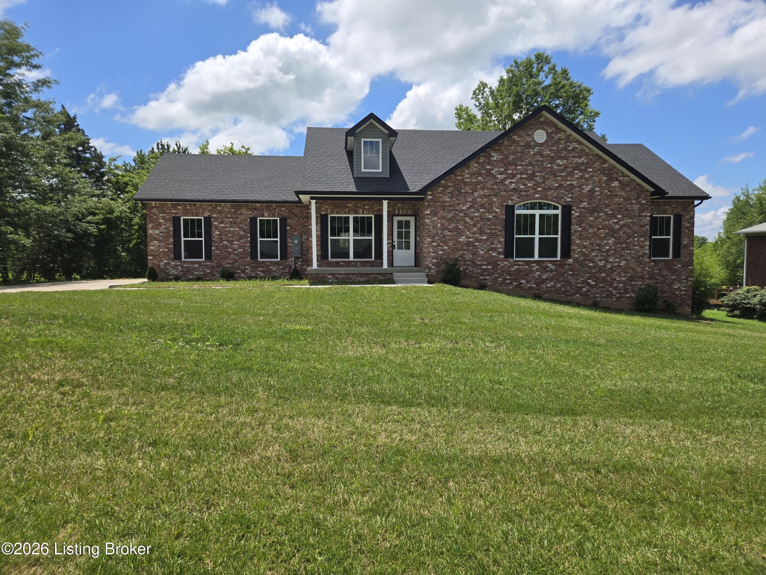 481 Peterson Dr Property Photo
