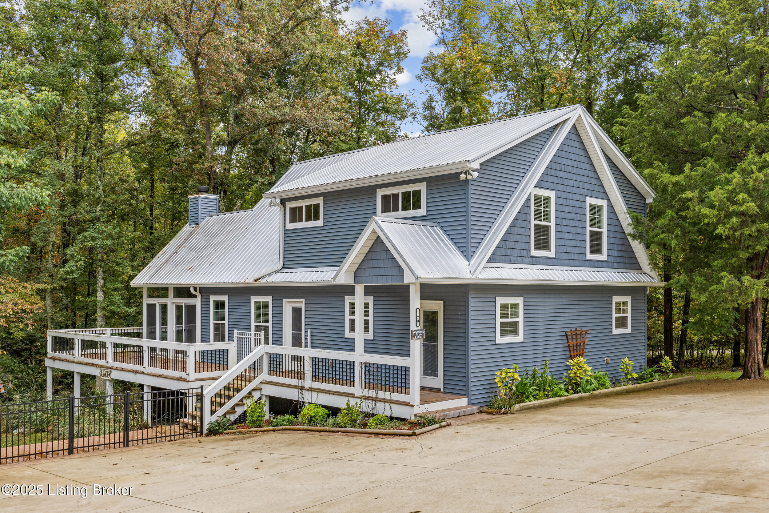 170 Moutardier Woods Rd Property Photo 1
