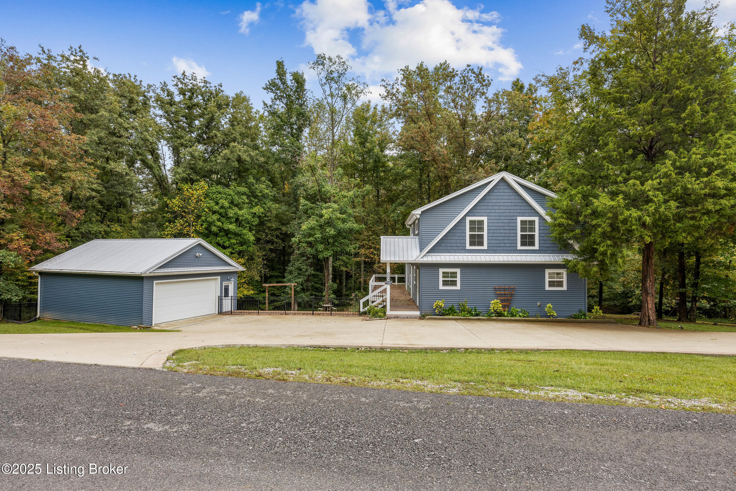 170 Moutardier Woods Rd Property Photo 4