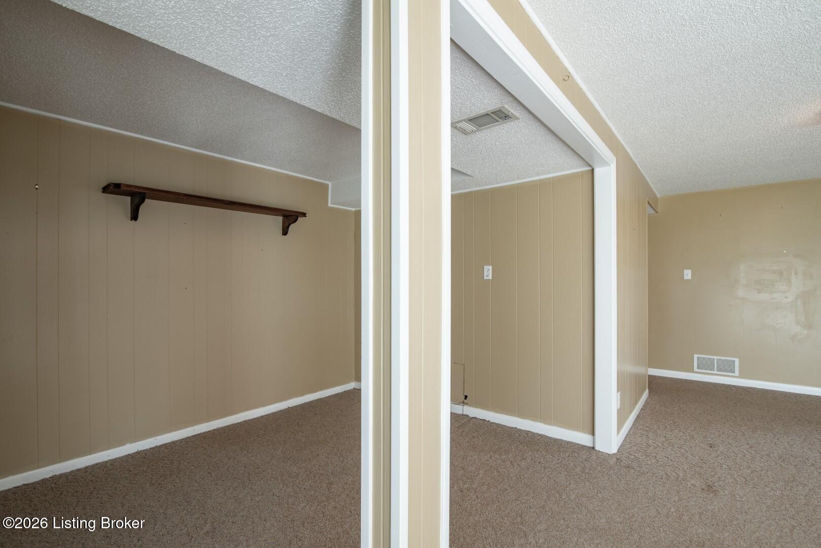 812 Burgundy Ct Property Photo 36