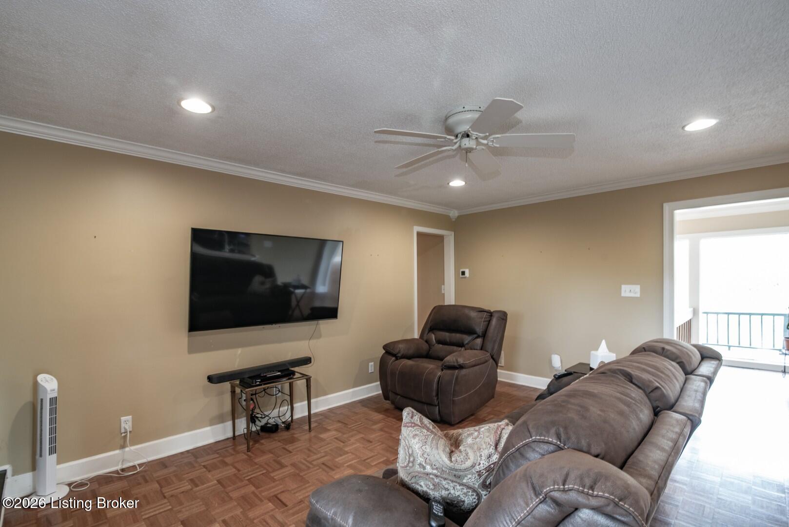812 Burgundy Ct Property Photo 49