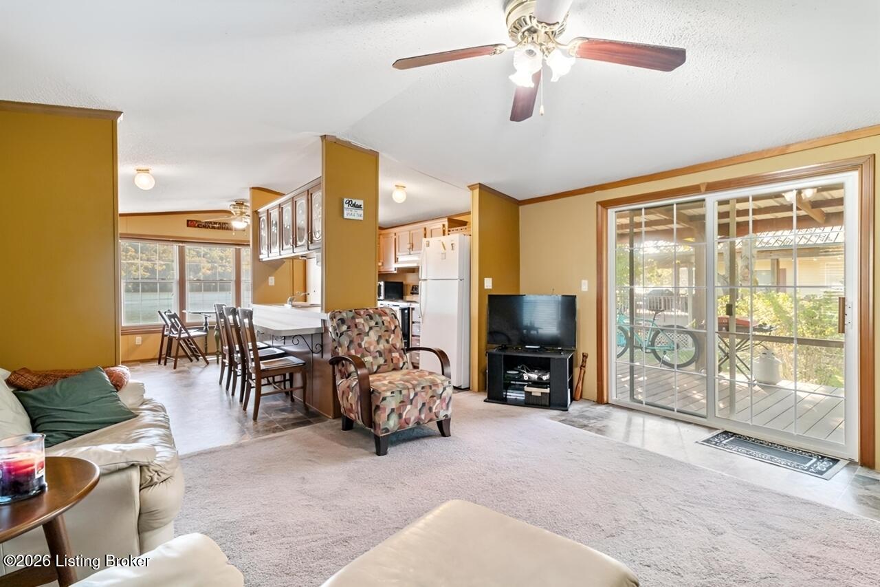 4614 Rivers Edge Dr Property Photo 8