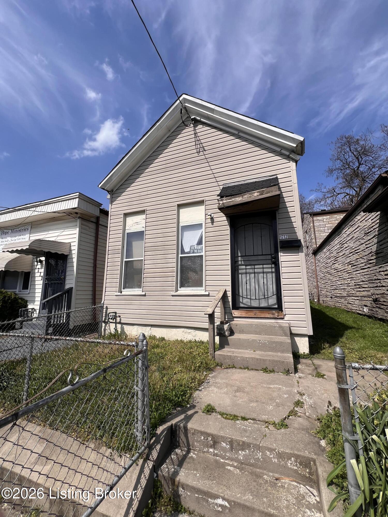 1717 Hale Ave Property Photo 1
