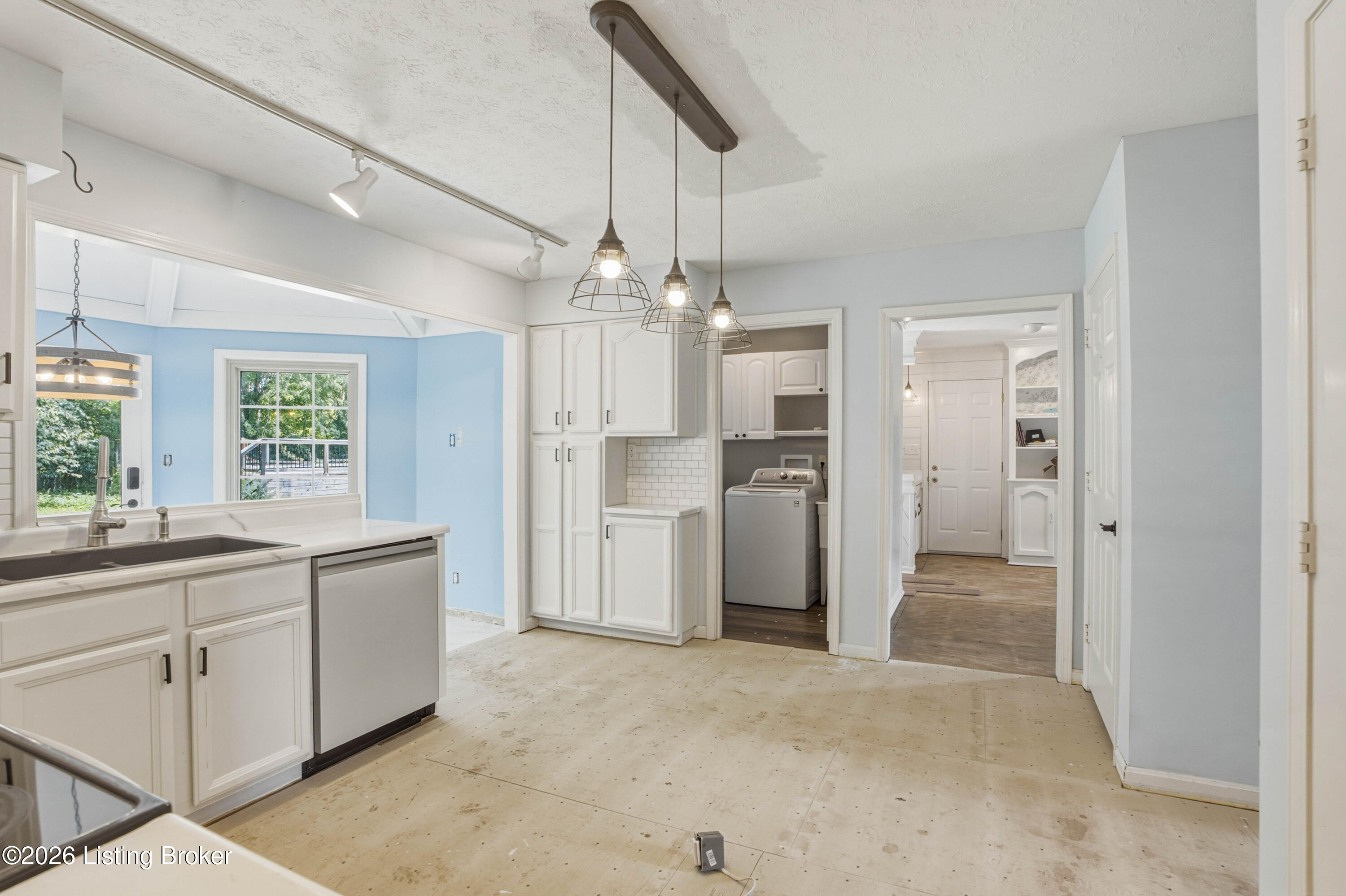 13003 Larkspur Ln Property Photo 13