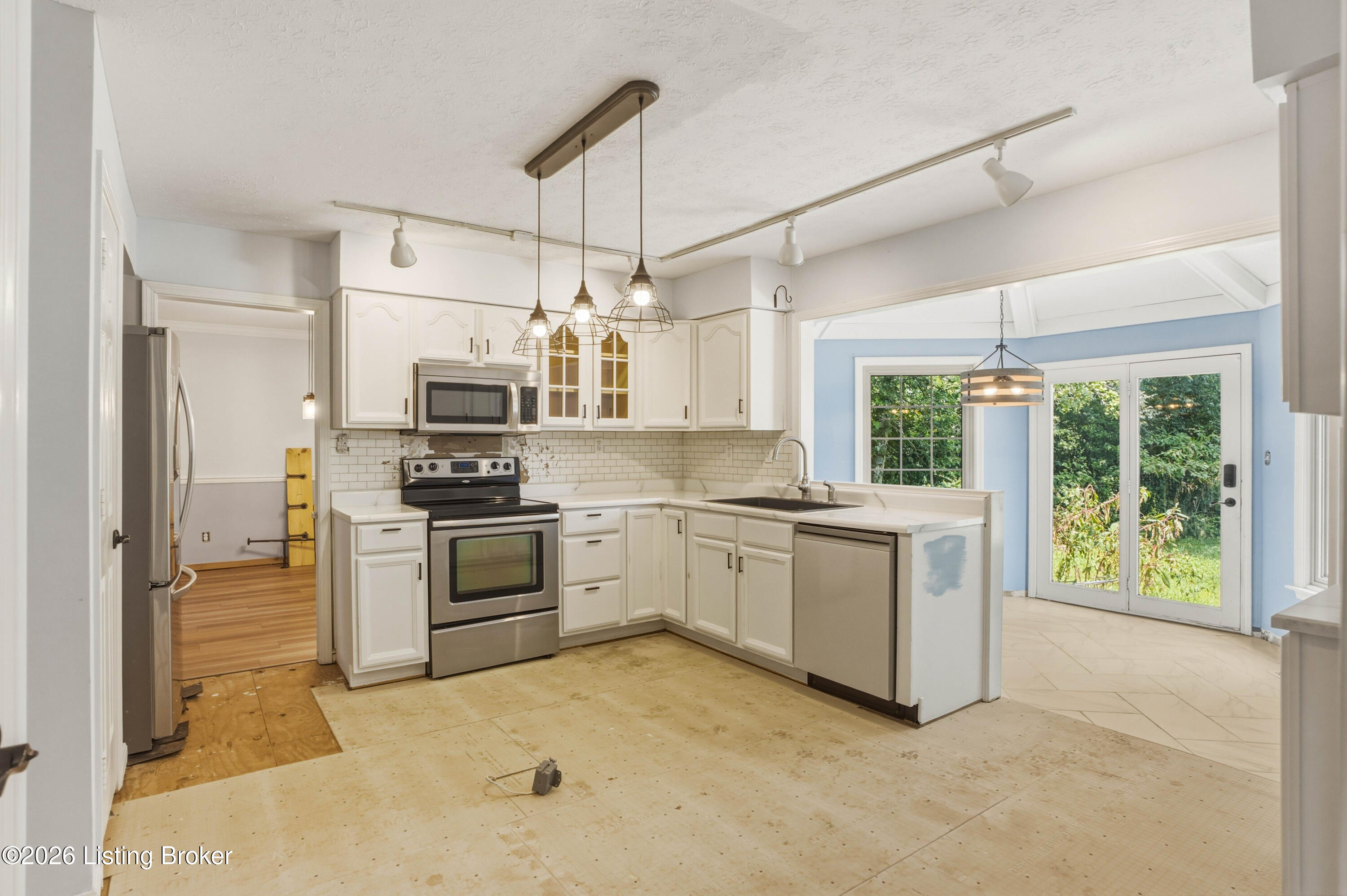 13003 Larkspur Ln Property Photo 16