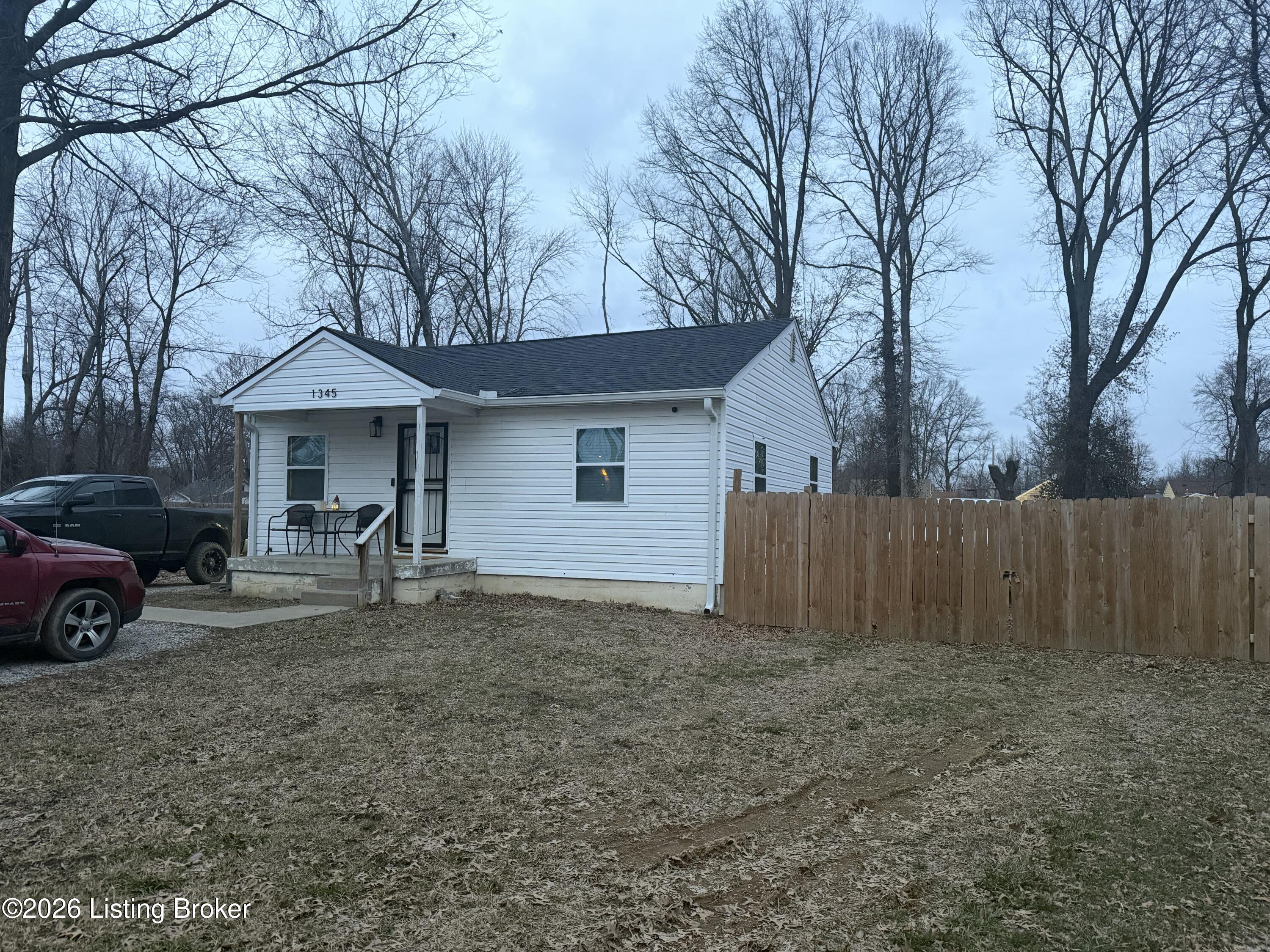 1345 Cleo Ave Property Photo 1