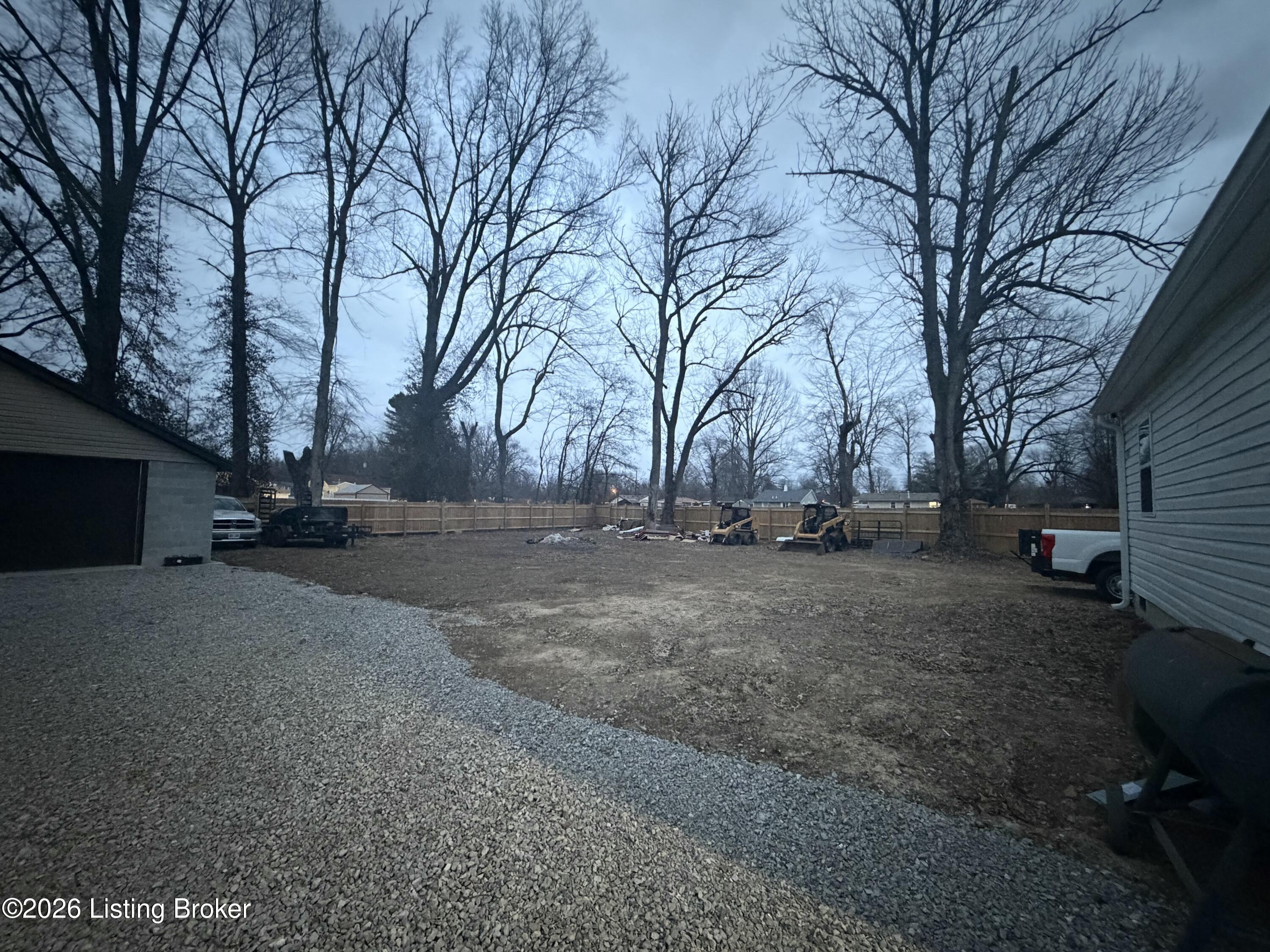 1345 Cleo Ave Property Photo 3