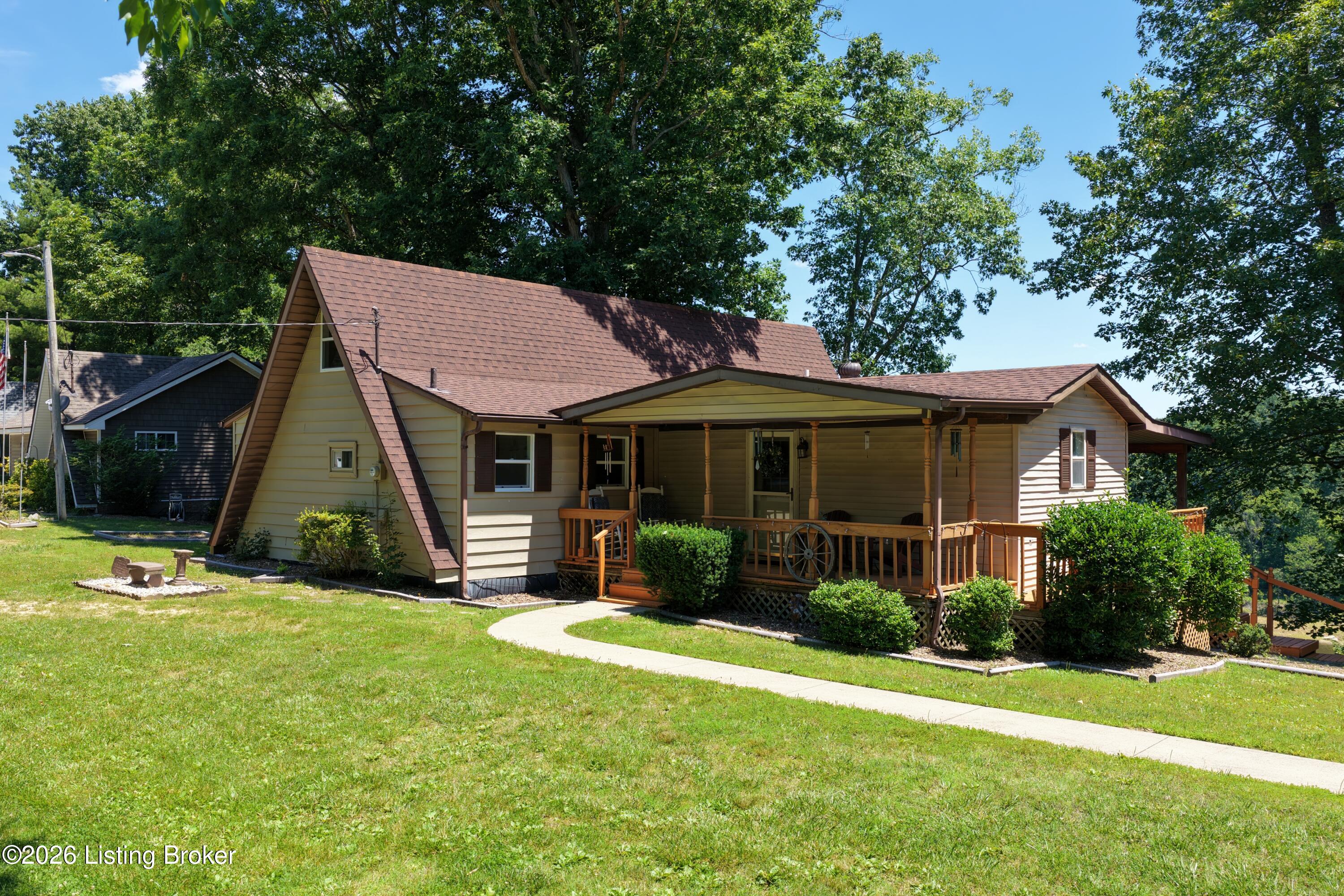 1129 Indian Ridge Rd Property Photo 4