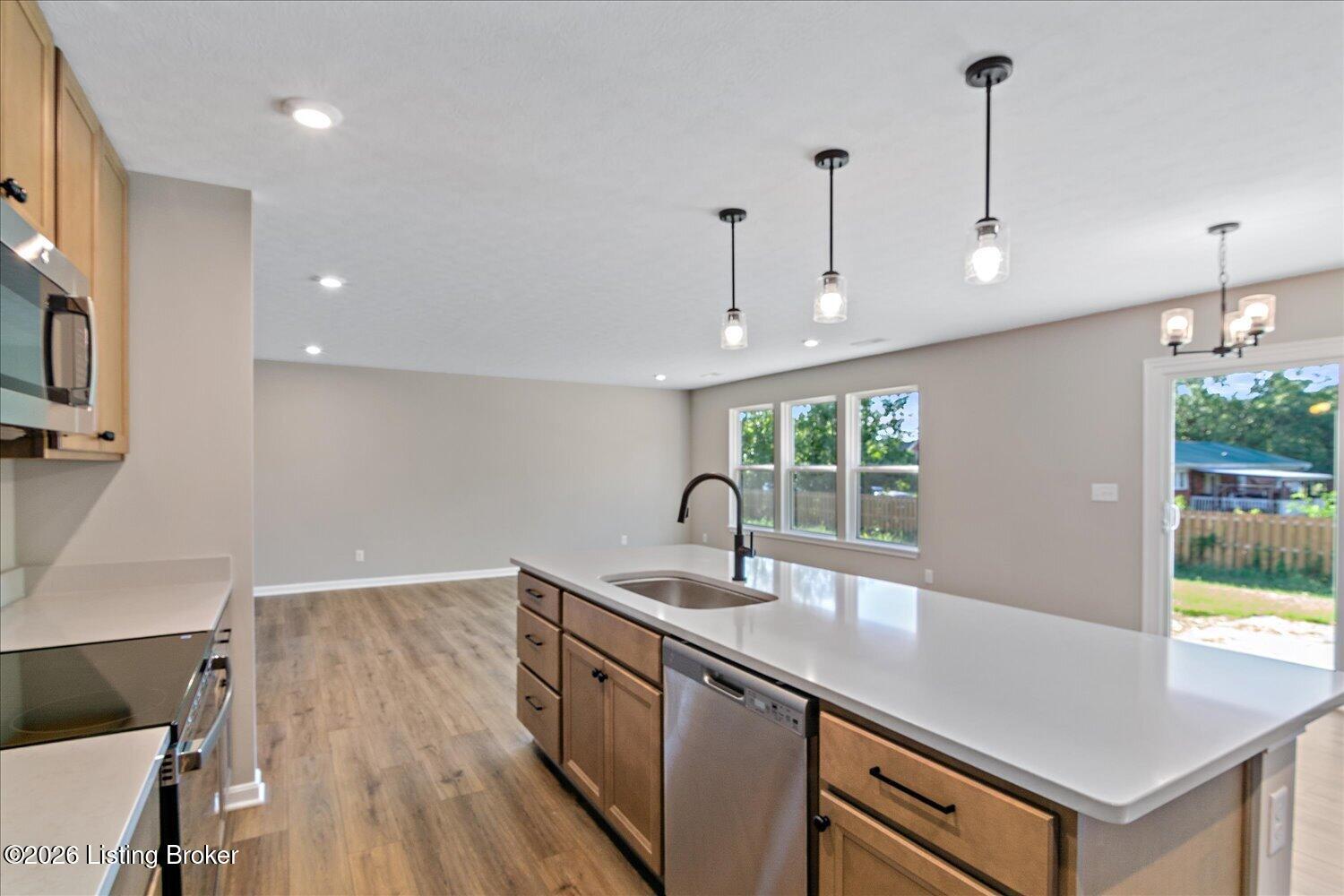 475 Mud Hen Dr Property Photo 3