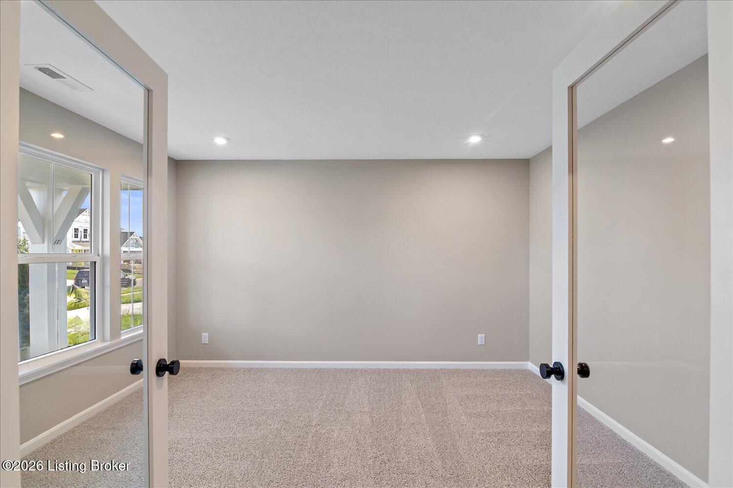 475 Mud Hen Dr Property Photo 9
