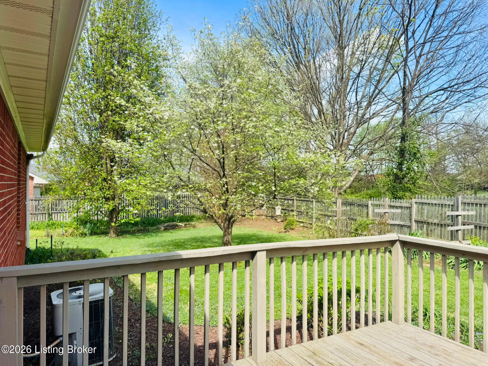 2806 Oakwood Dr Property Photo 22