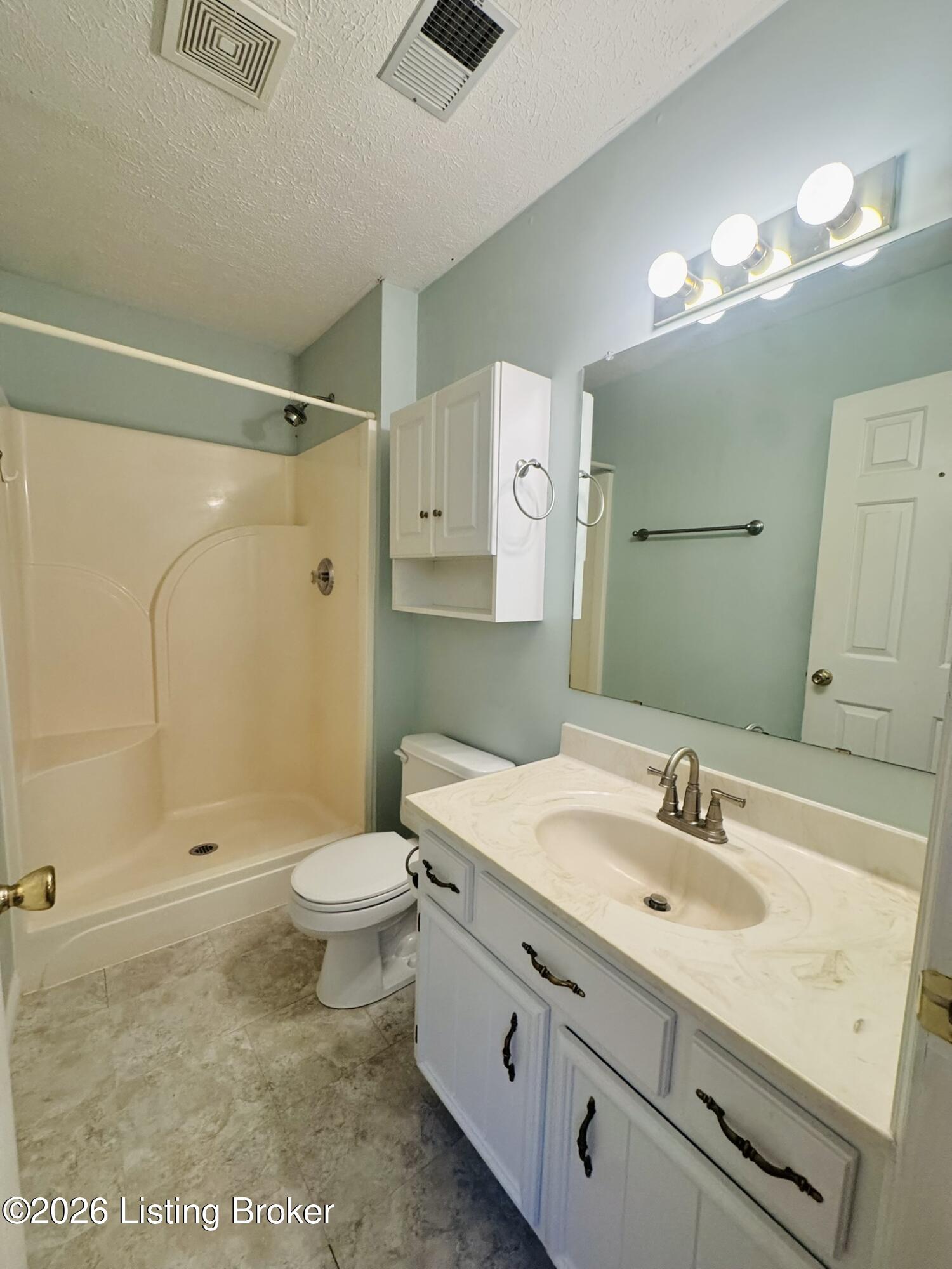 2806 Oakwood Dr Property Photo 40