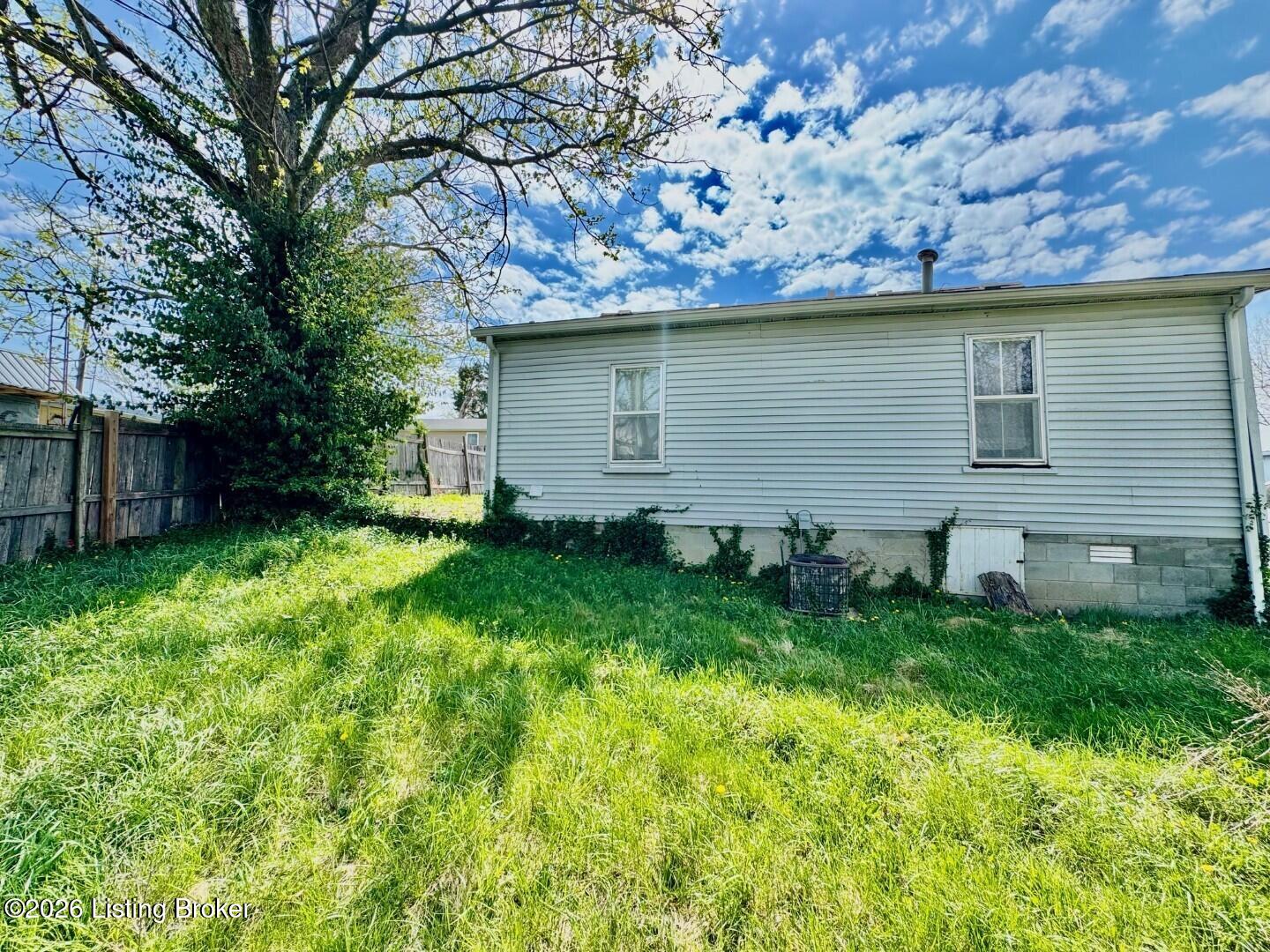 707 Claybrooke Ave Property Photo 12