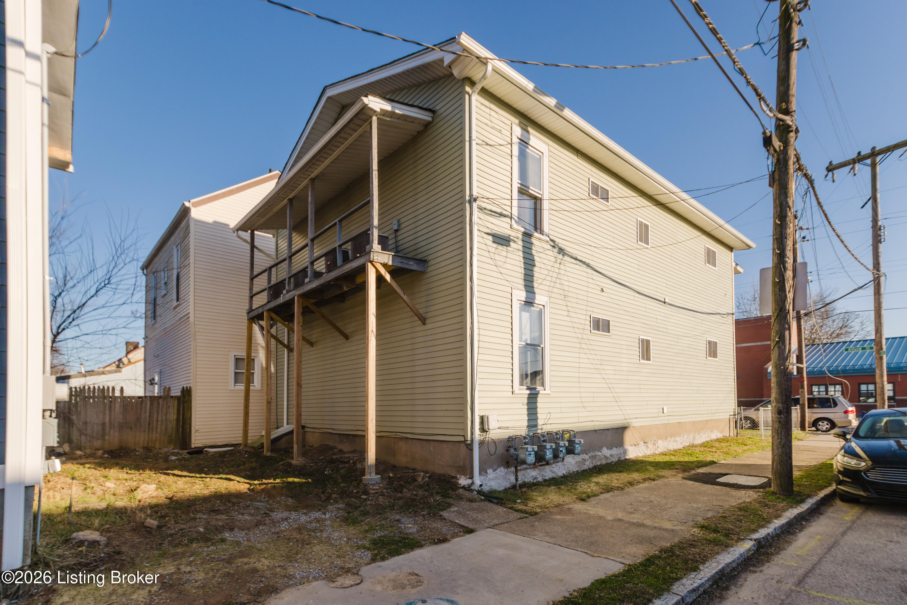 2751 Alford Ave Property Photo 3