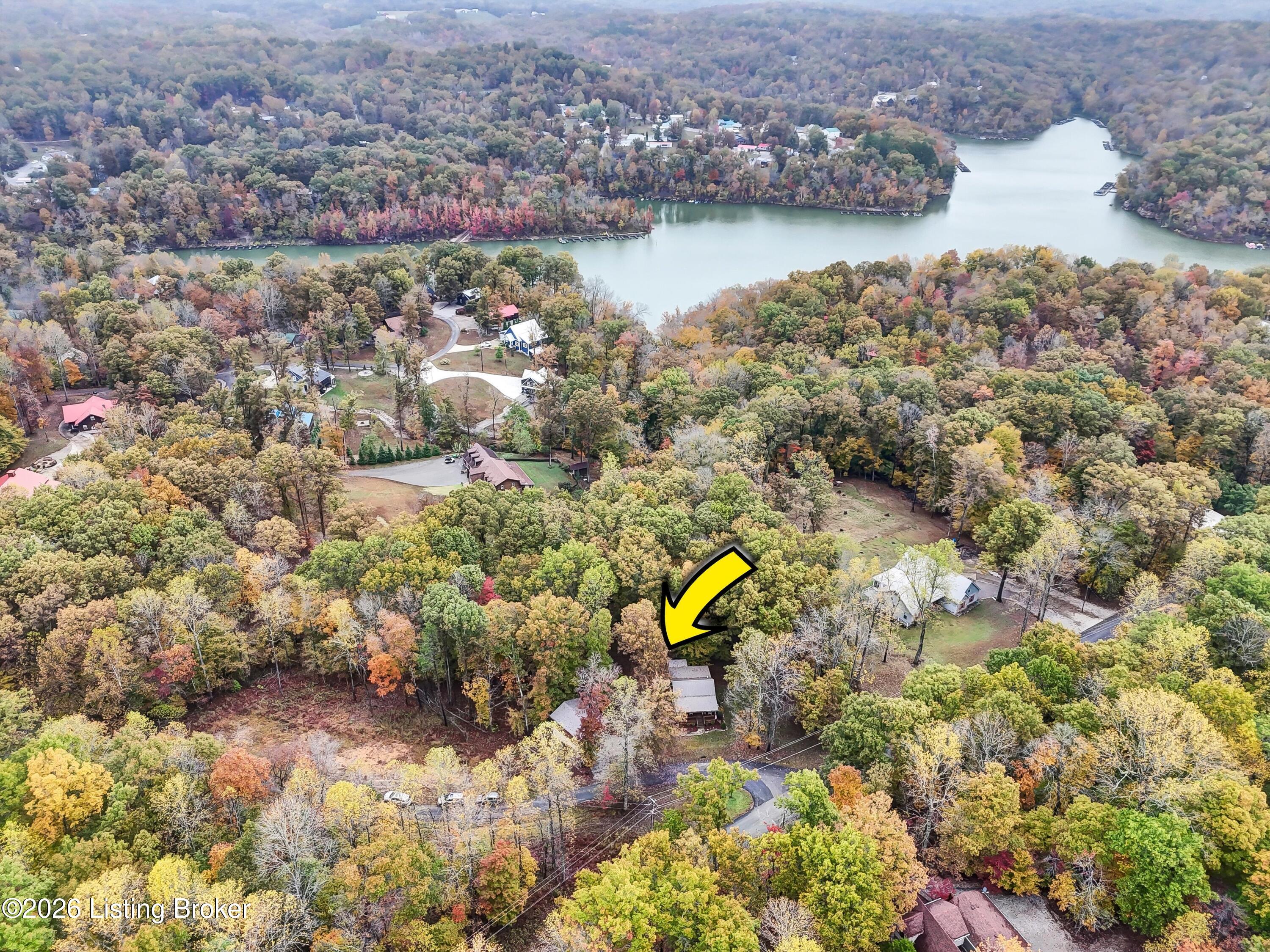 1046 Michaels Cove Dr Property Photo 3