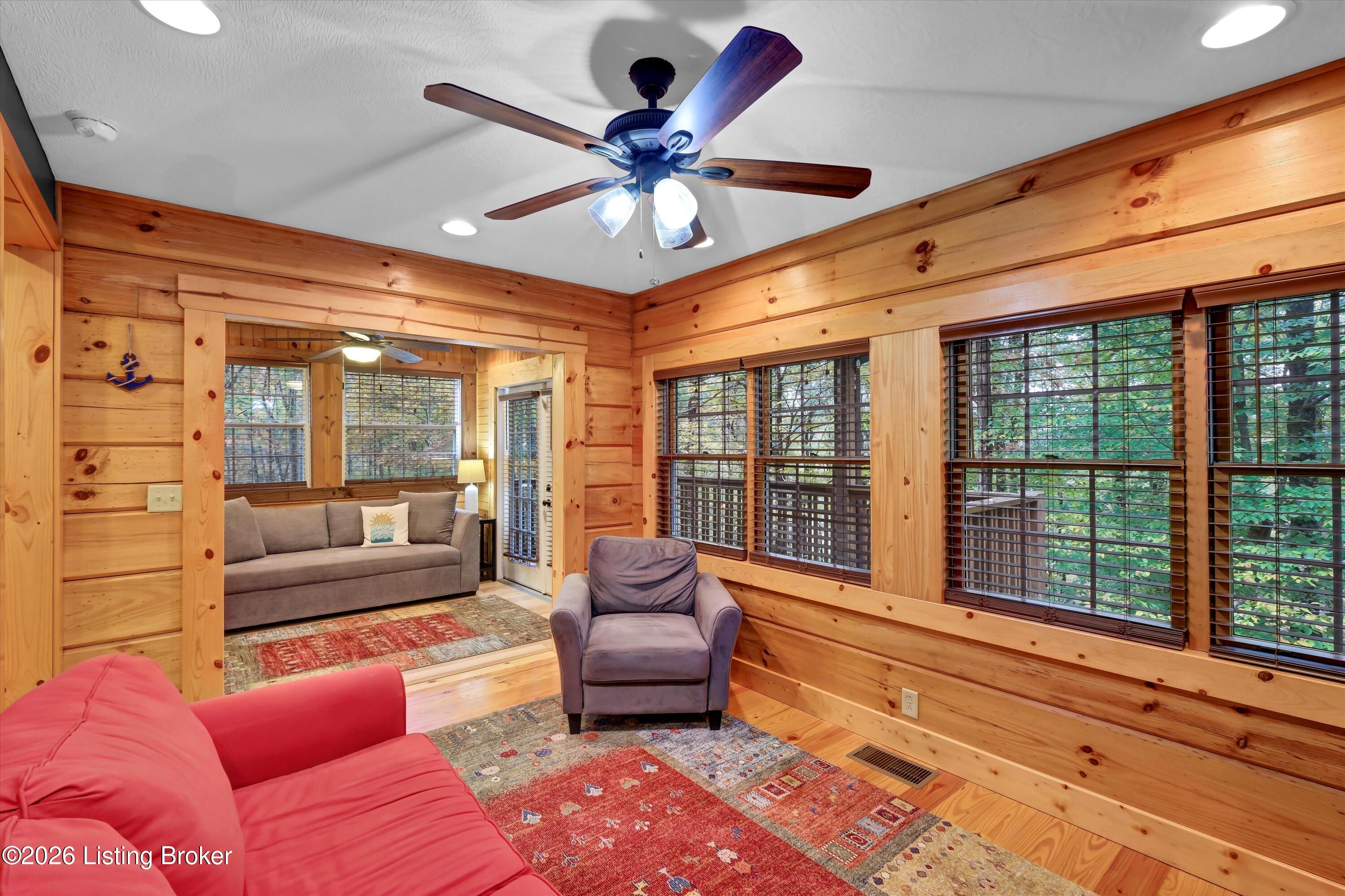 1046 Michaels Cove Dr Property Photo 20