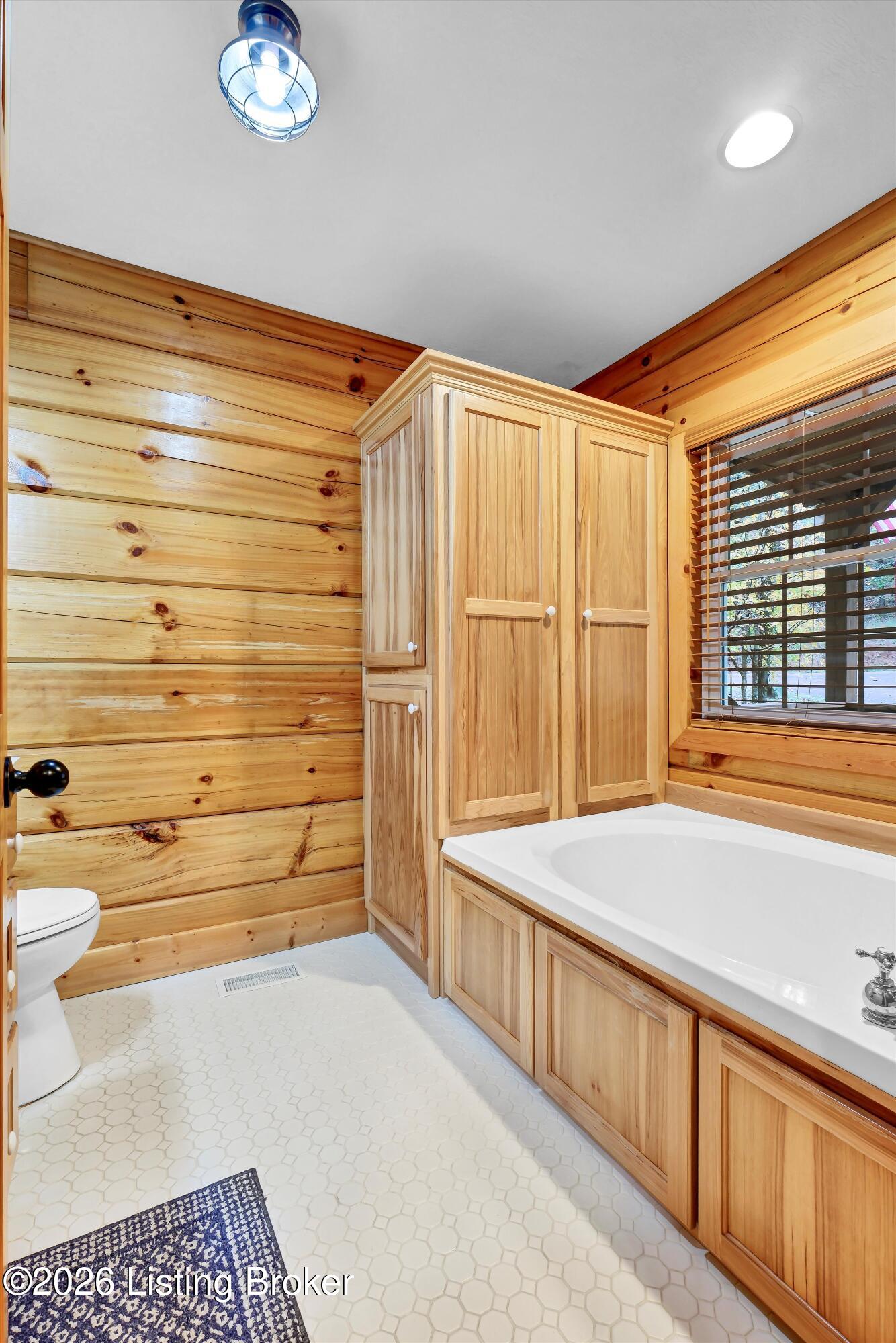 1046 Michaels Cove Dr Property Photo 30