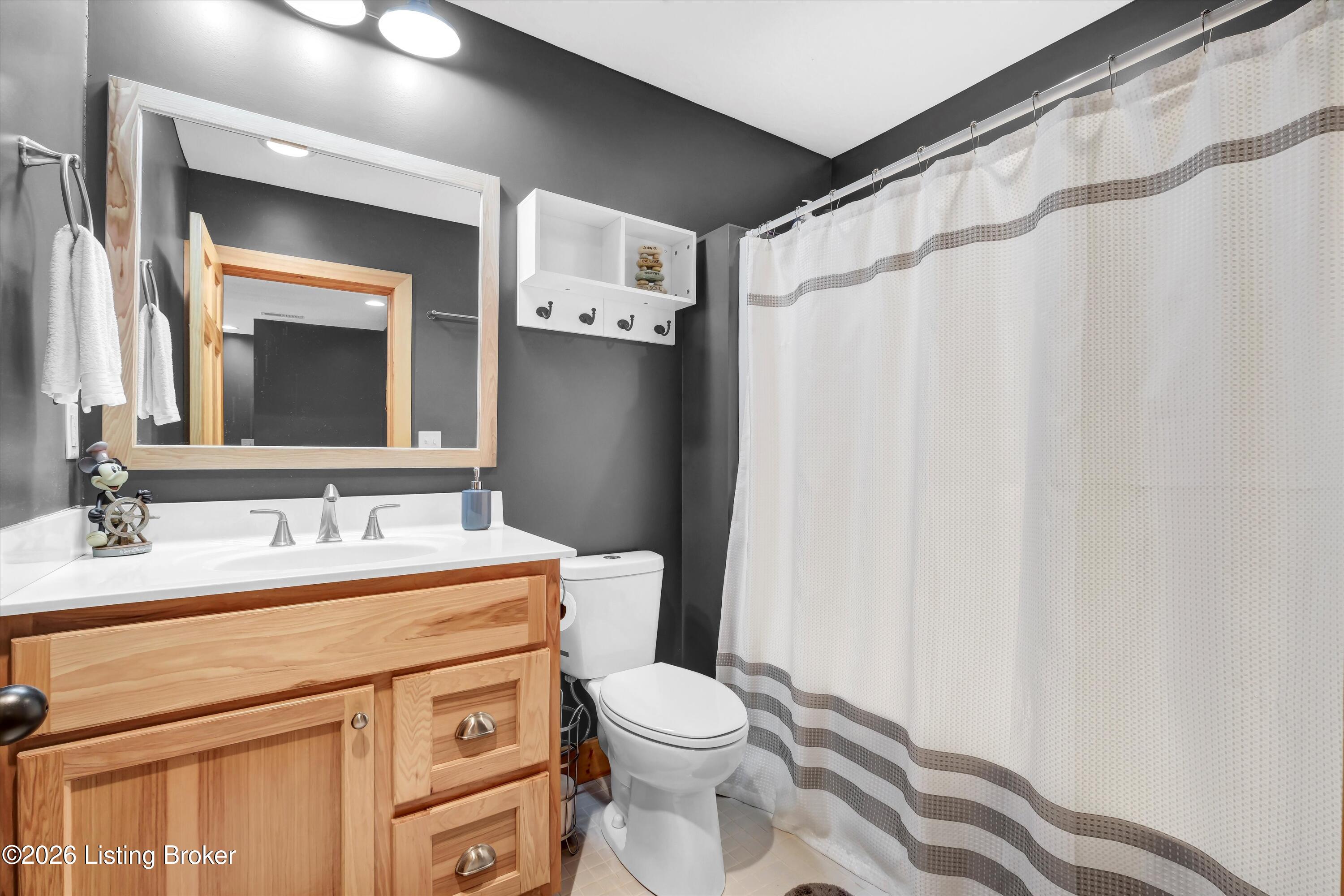 1046 Michaels Cove Dr Property Photo 35