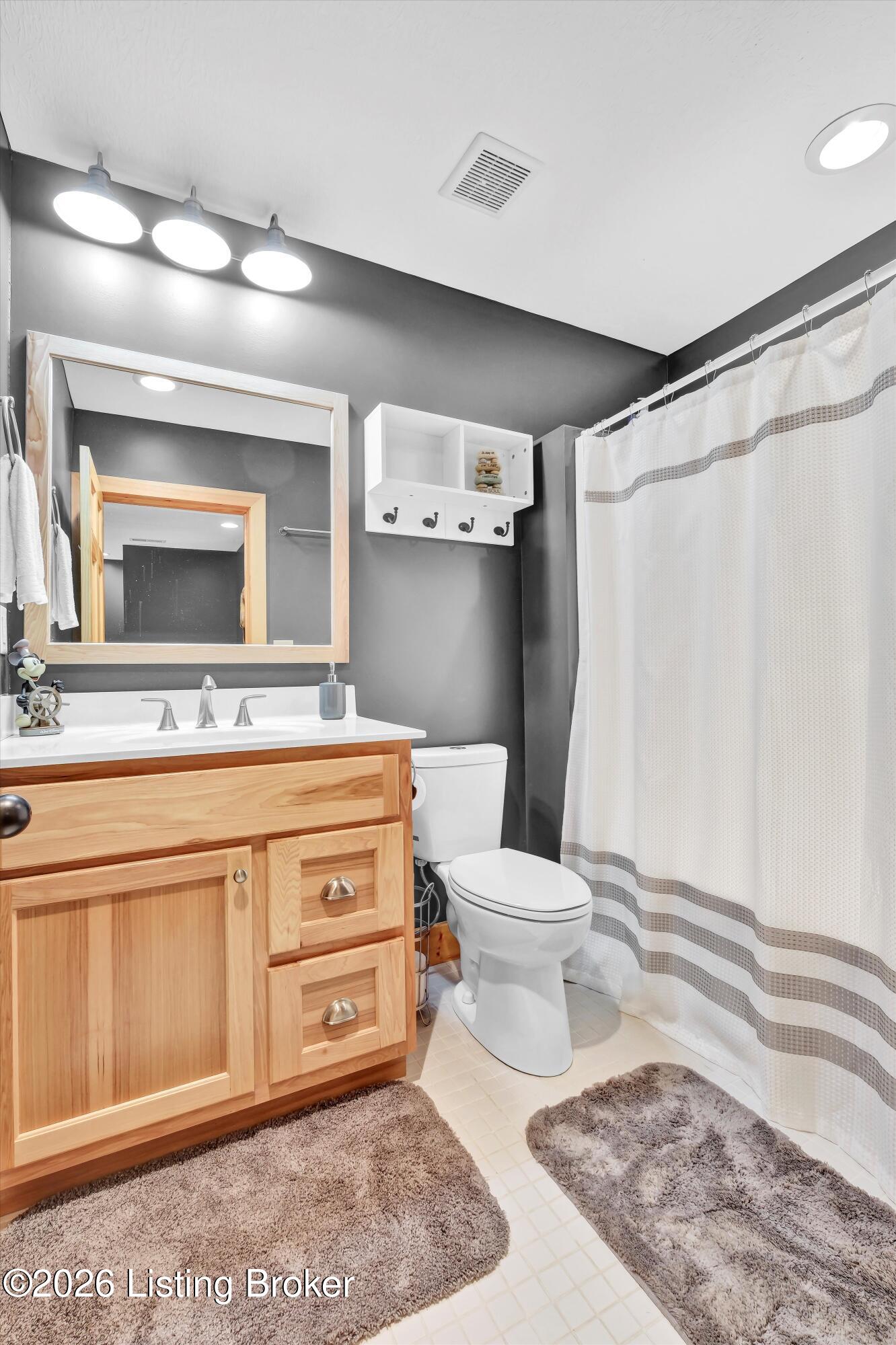 1046 Michaels Cove Dr Property Photo 36