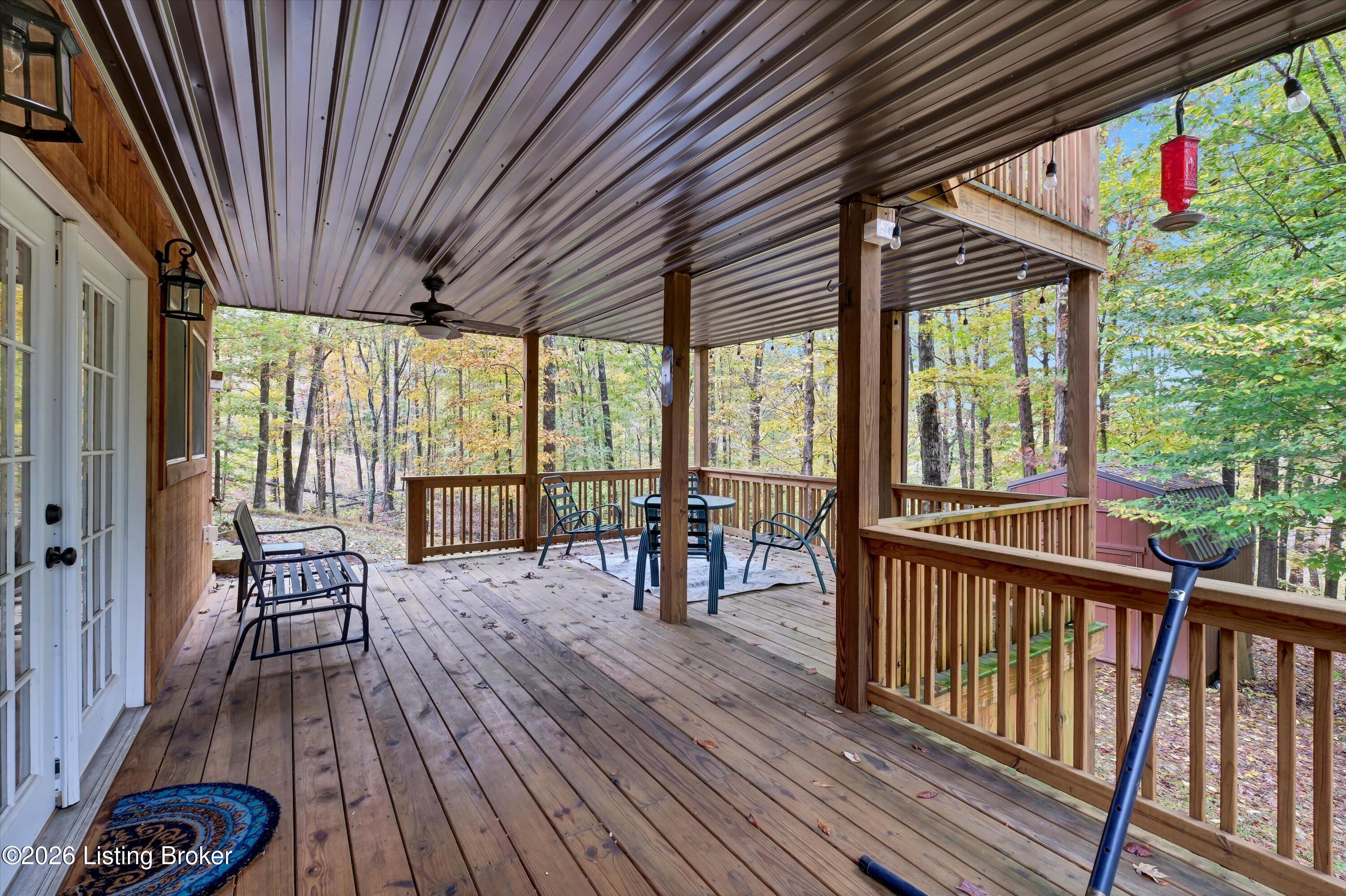 1046 Michaels Cove Dr Property Photo 48
