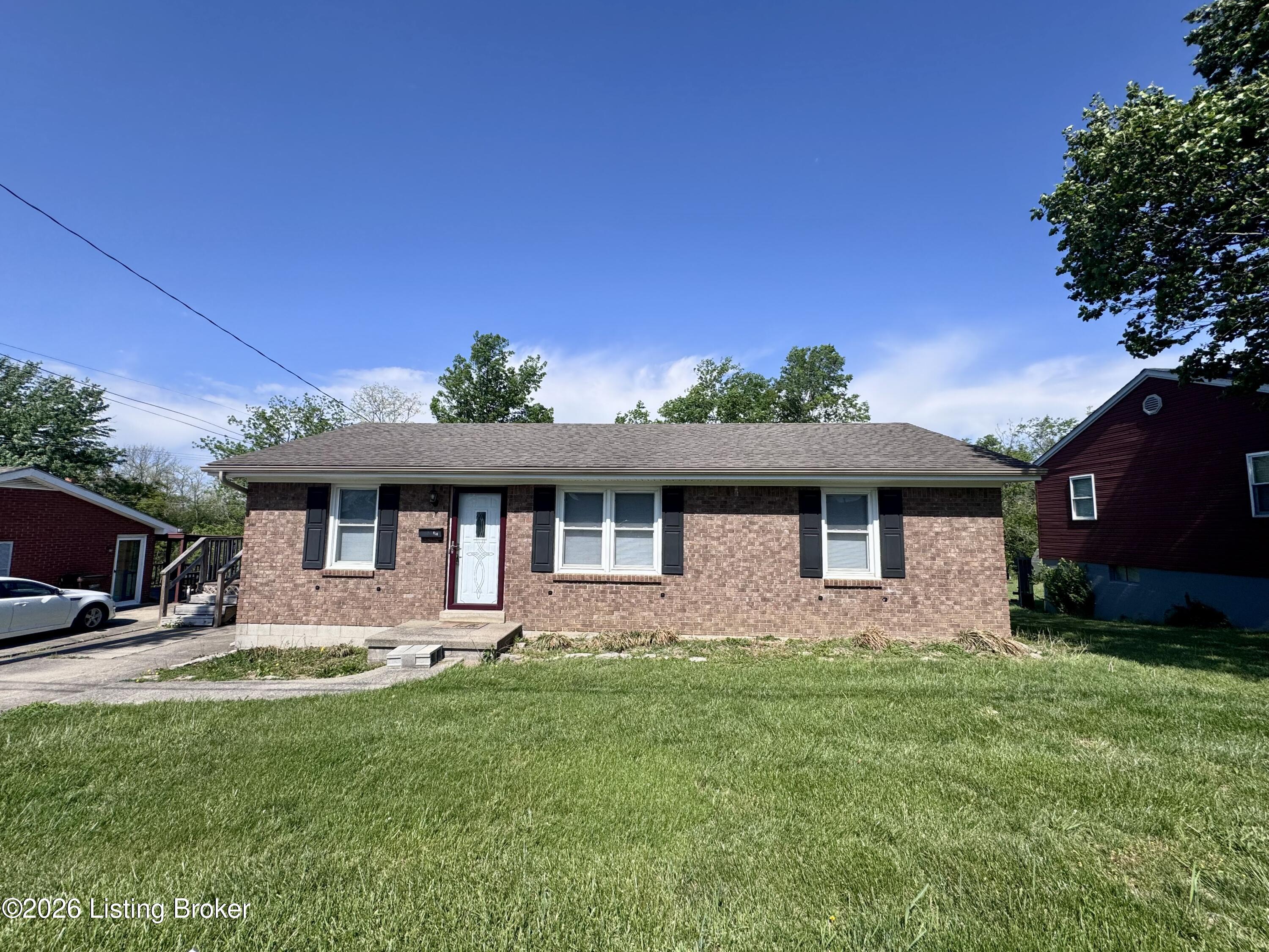 210 Rizer Ave Property Photo 1