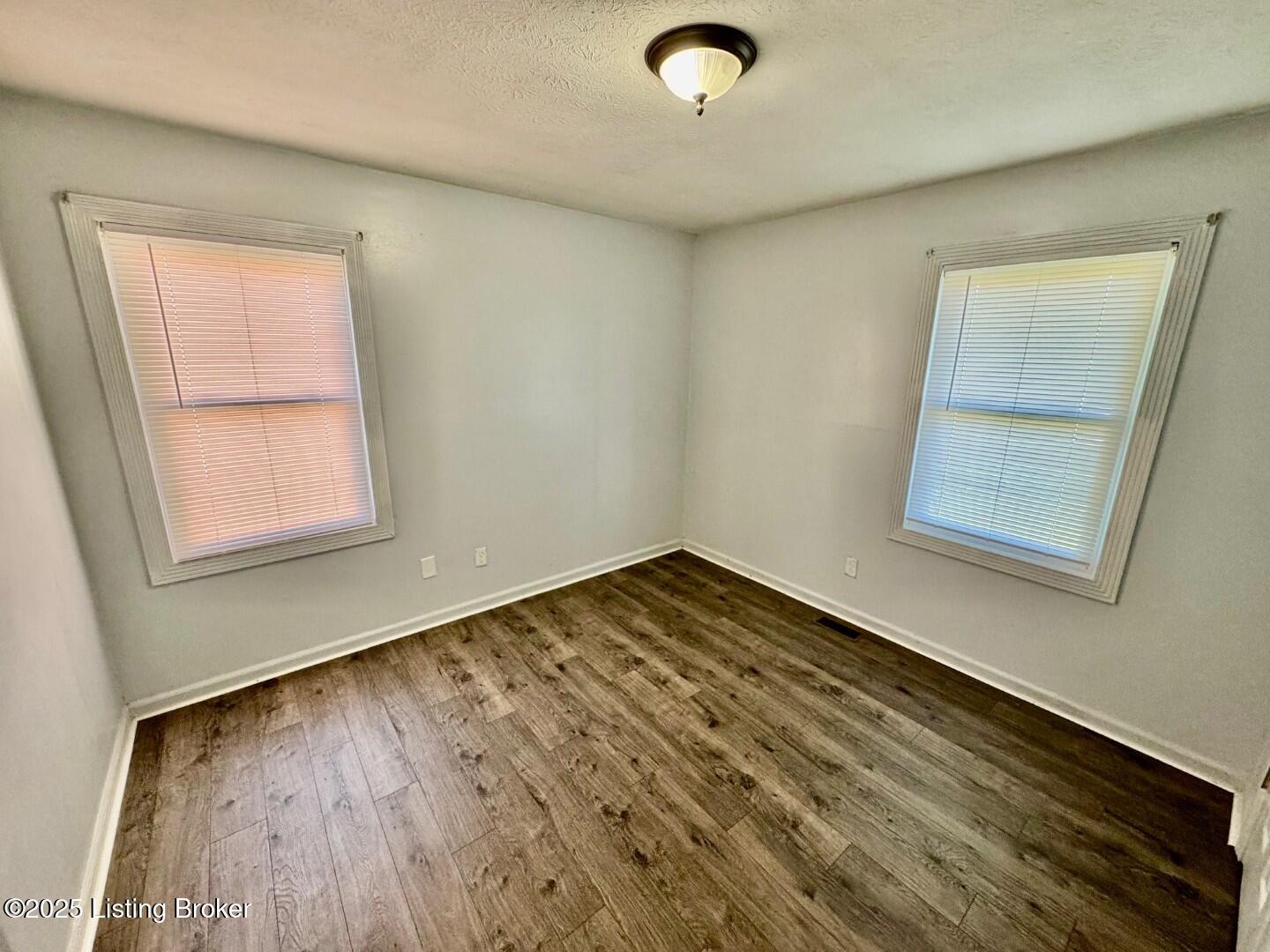 210 Rizer Ave Property Photo 11