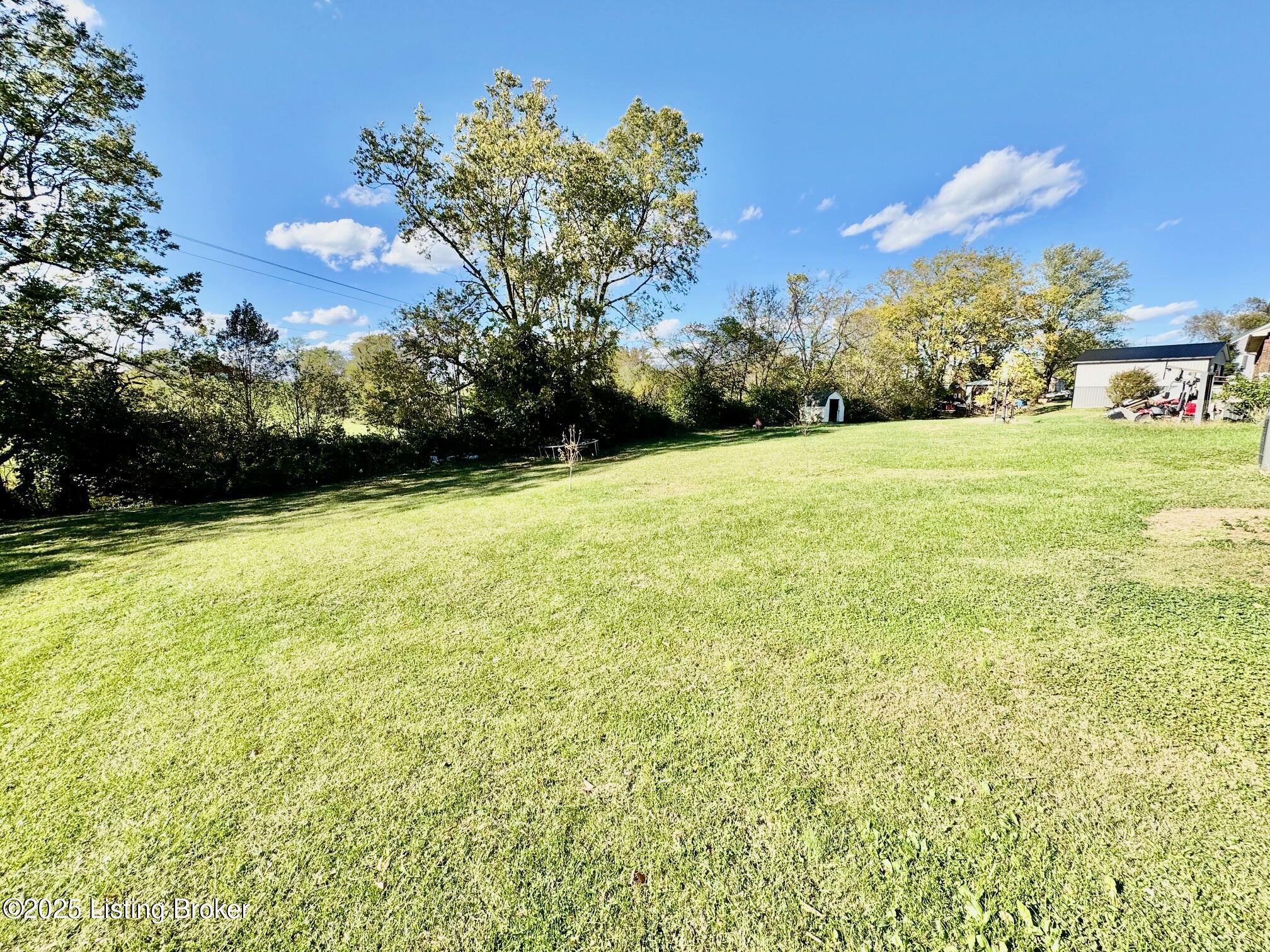 210 Rizer Ave Property Photo 12
