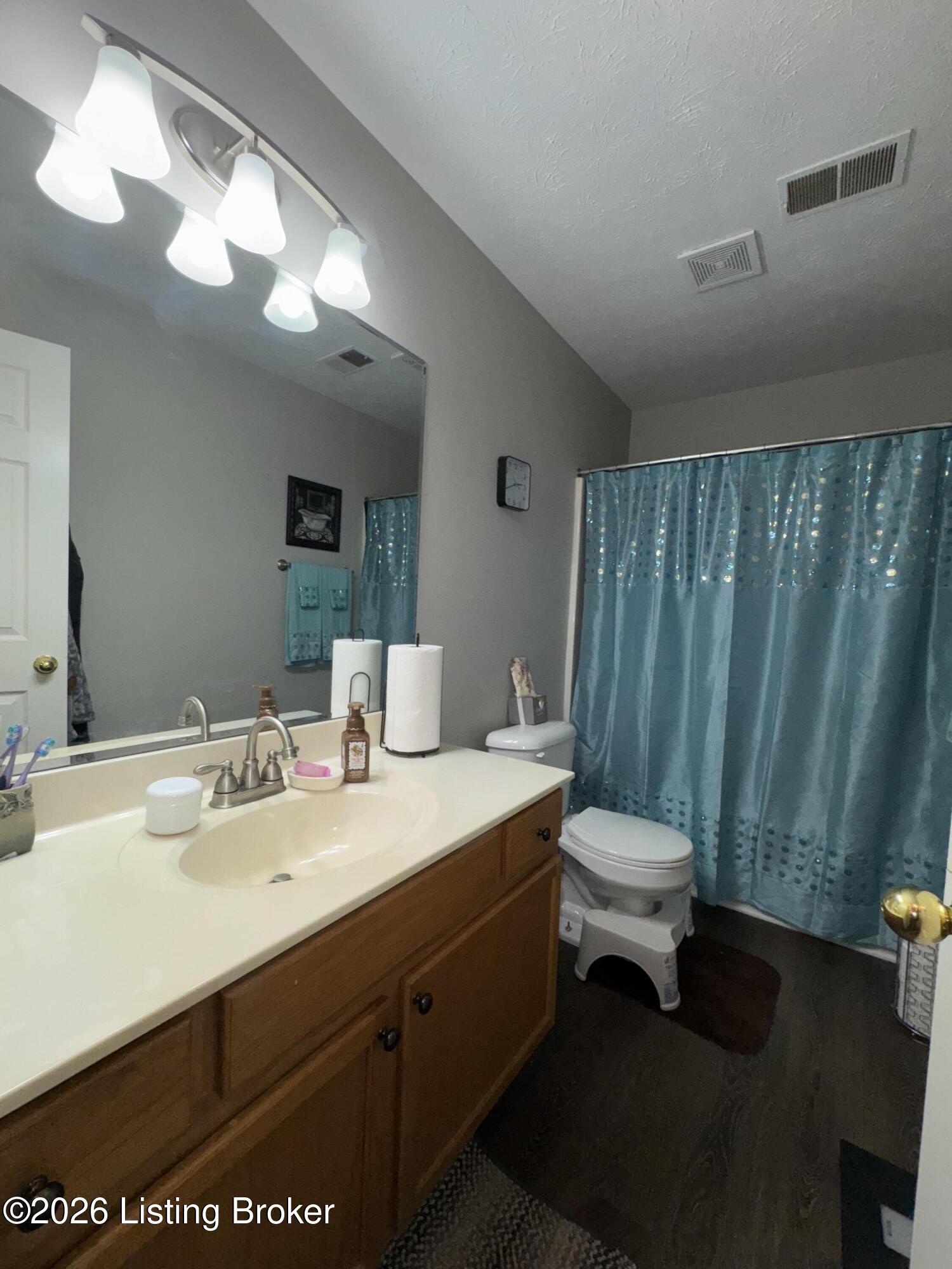 828 Garden Pointe Dr Property Photo 15