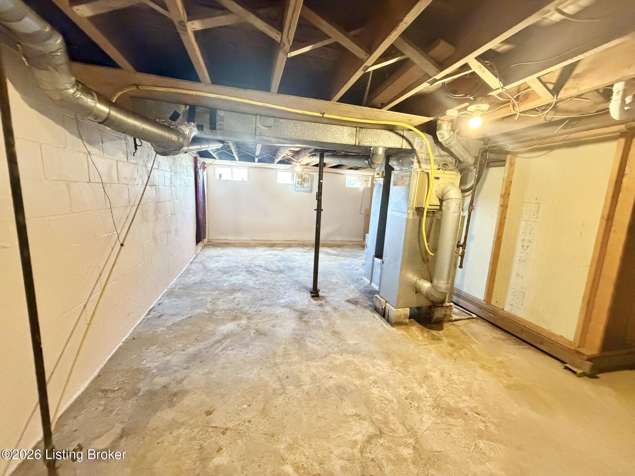 157 Stout St Property Photo 29