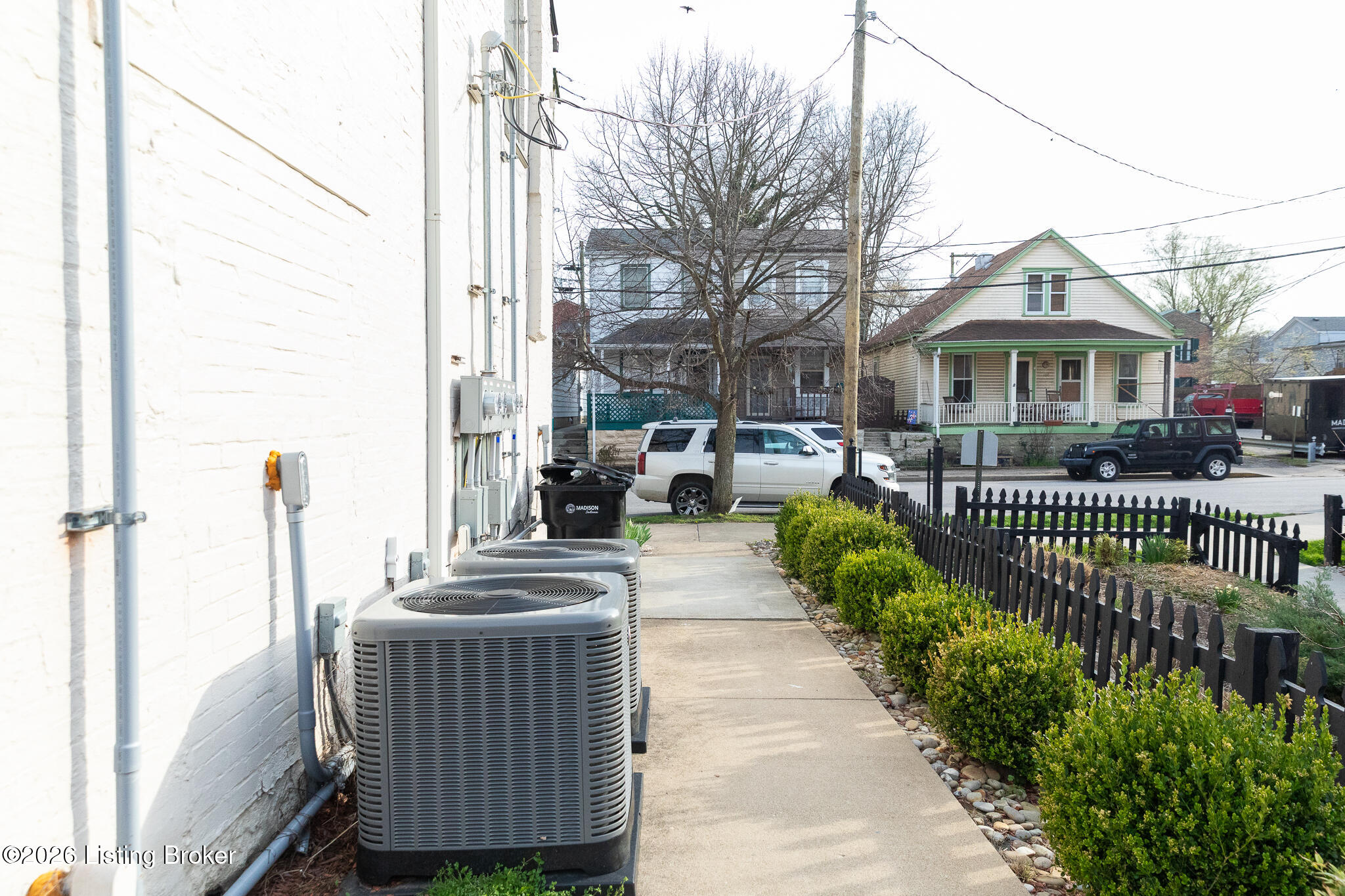513 & 515 West St Property Photo 61